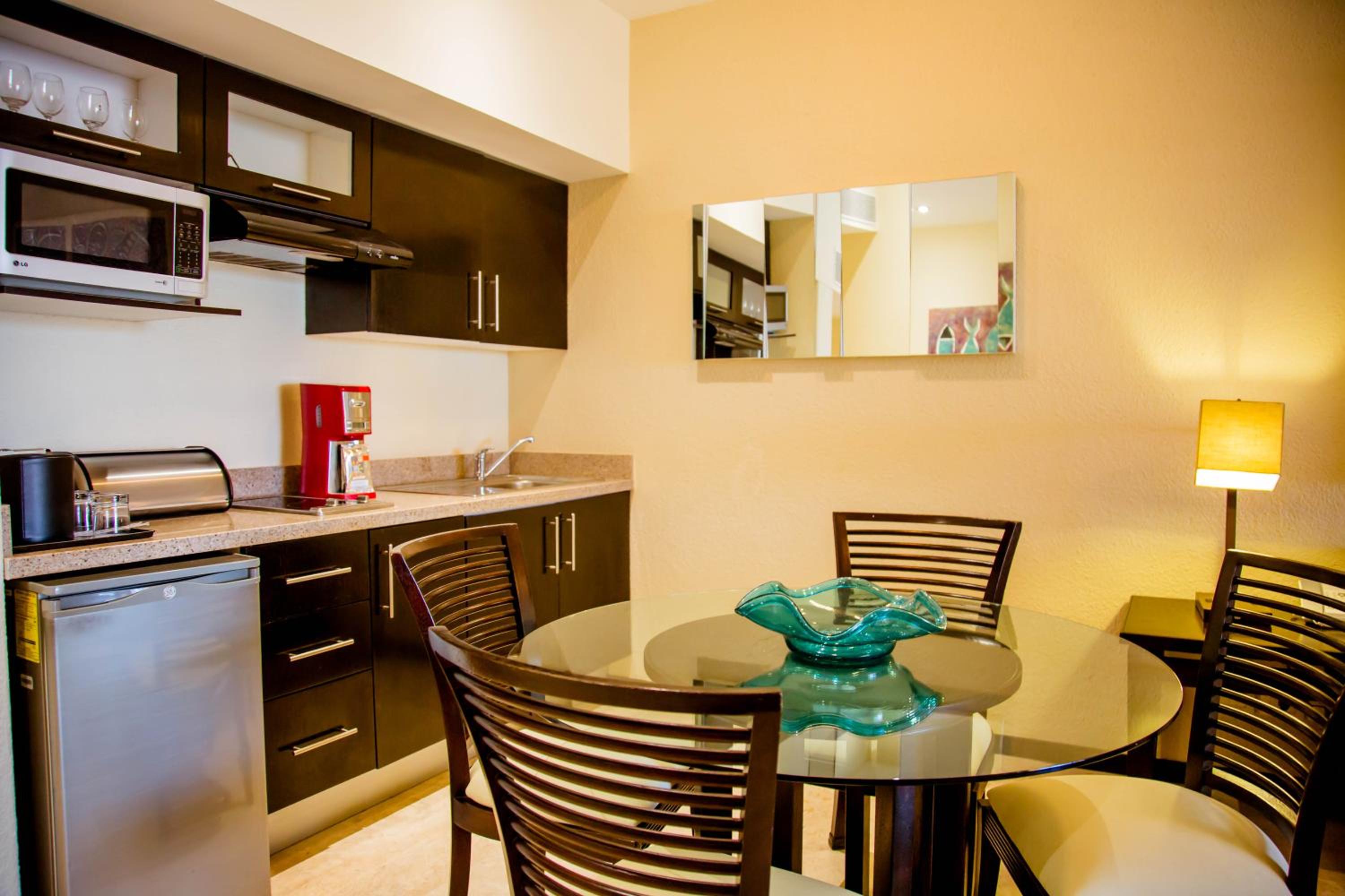 Junior Suite thumbnail 6