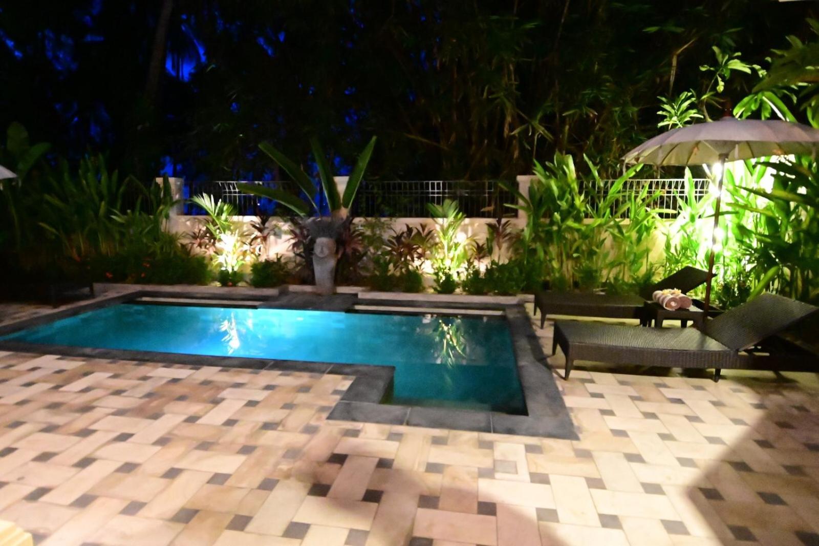 Villa with Private Pool - Photo 61