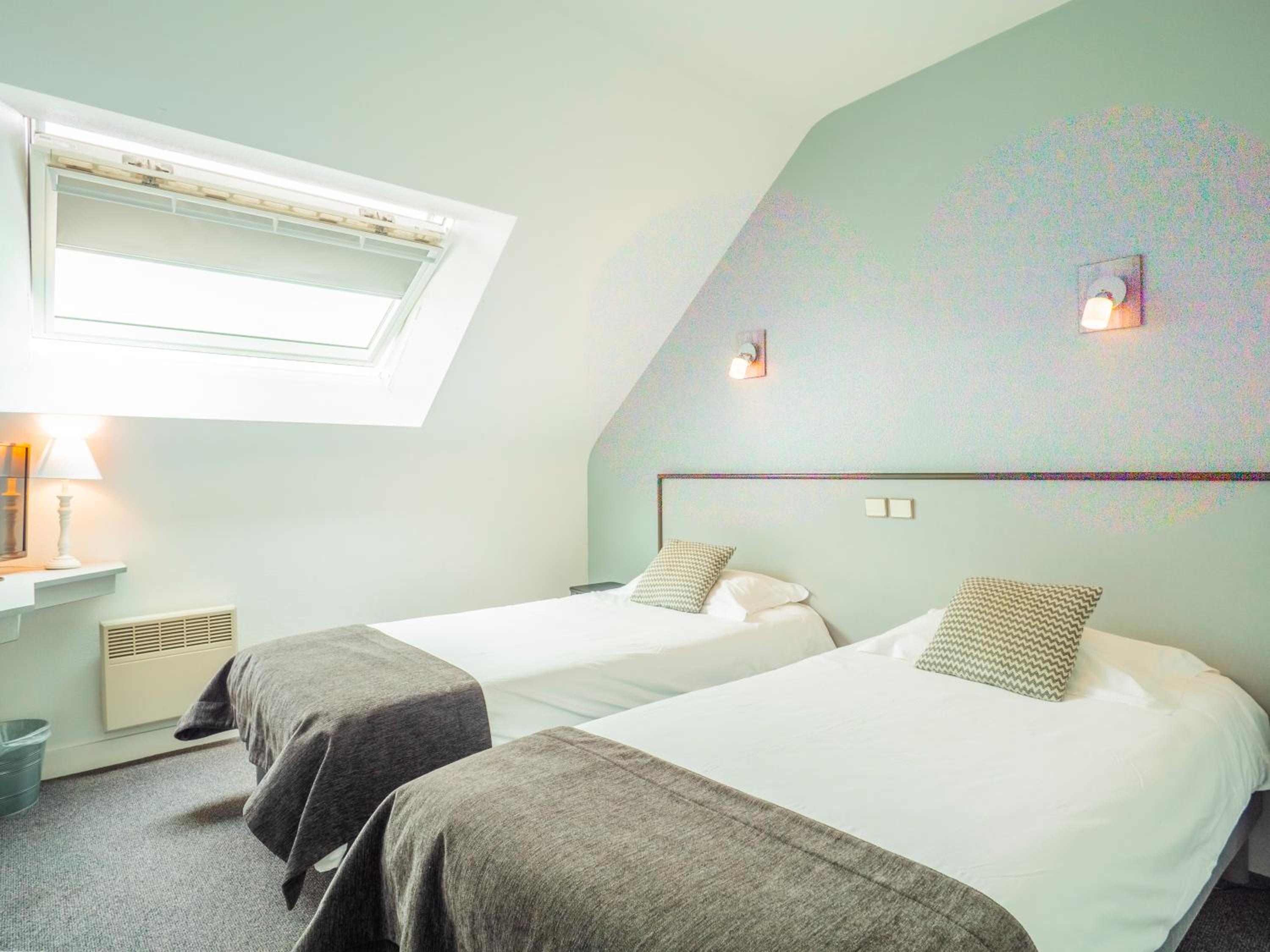 Small Twin Room