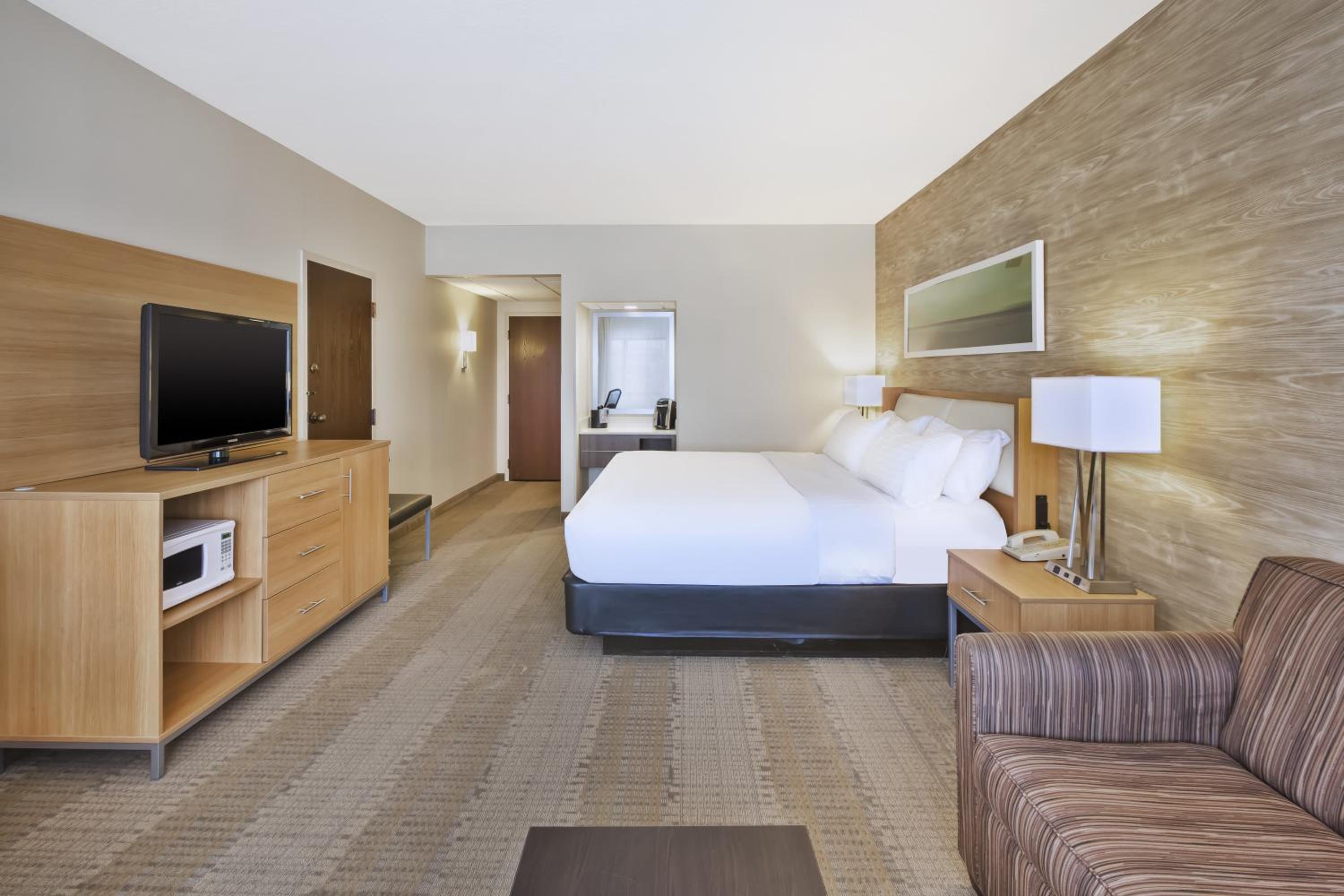 Premium King Room photo 1