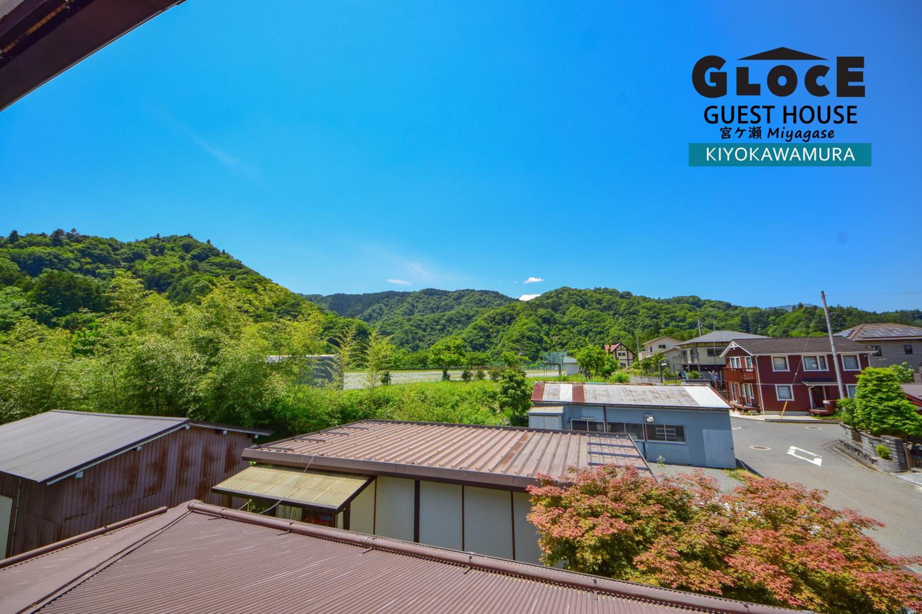 Quadruple Room with Mountain View photo 2