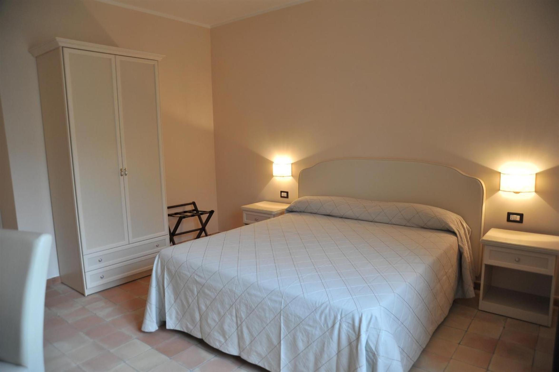 Classic Double Room photo 2