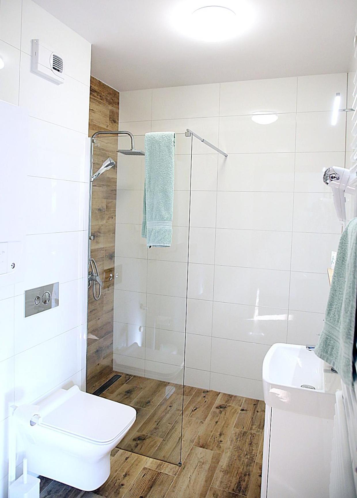 Two-Bedroom Apartment - Photo 4