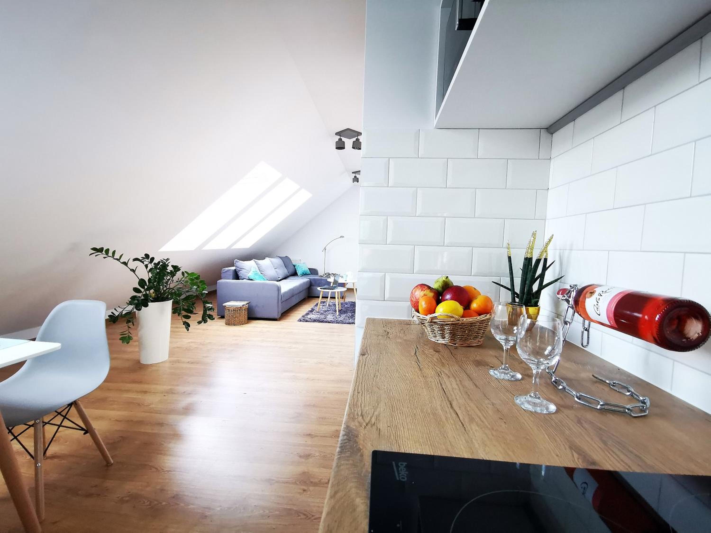 Two-Bedroom Apartment - Photo 9
