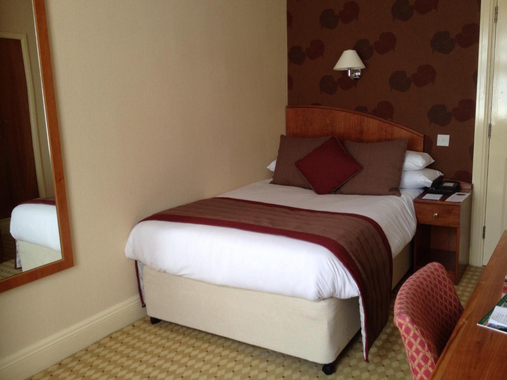 Deluxe Single Room