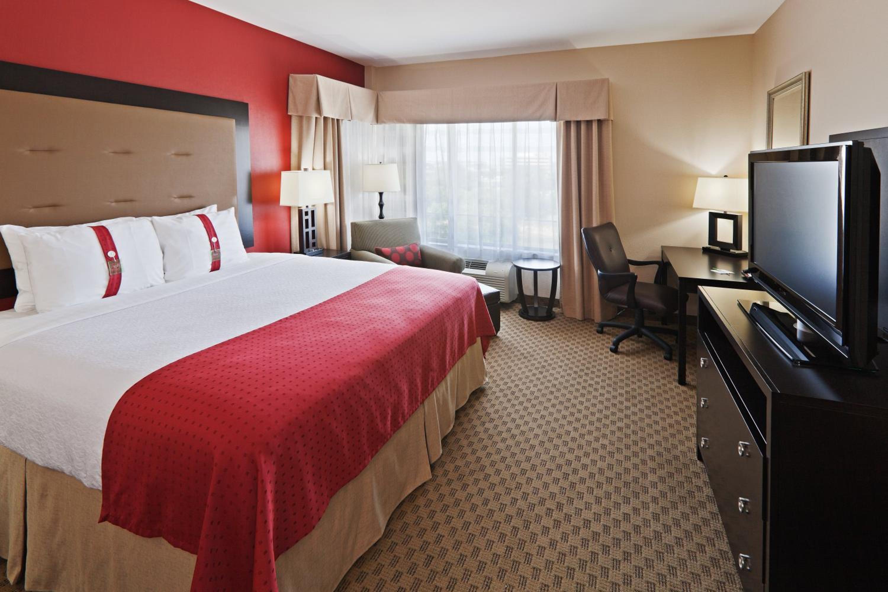 Standard King Room - Photo 2