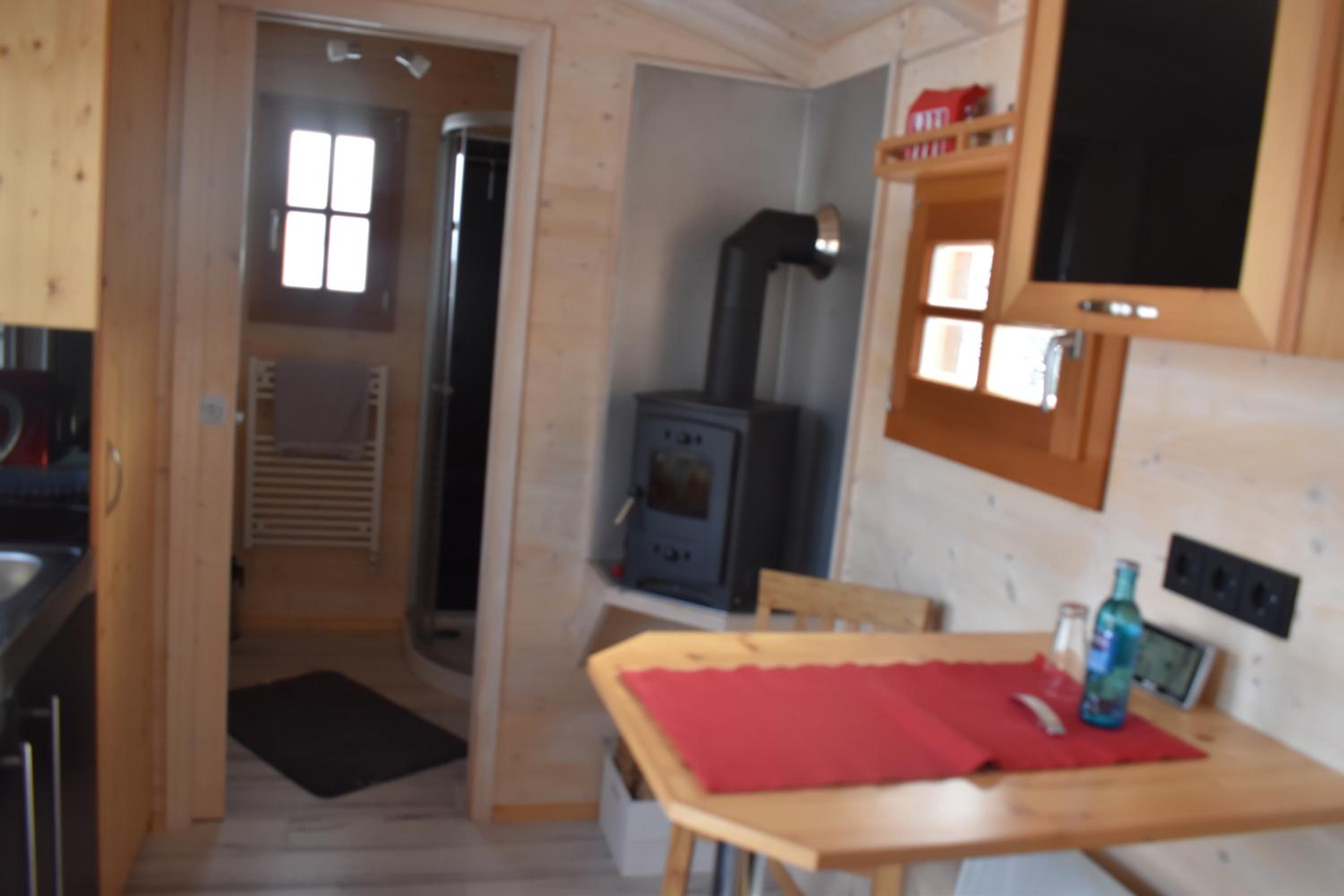 Mobile Home photo 2
