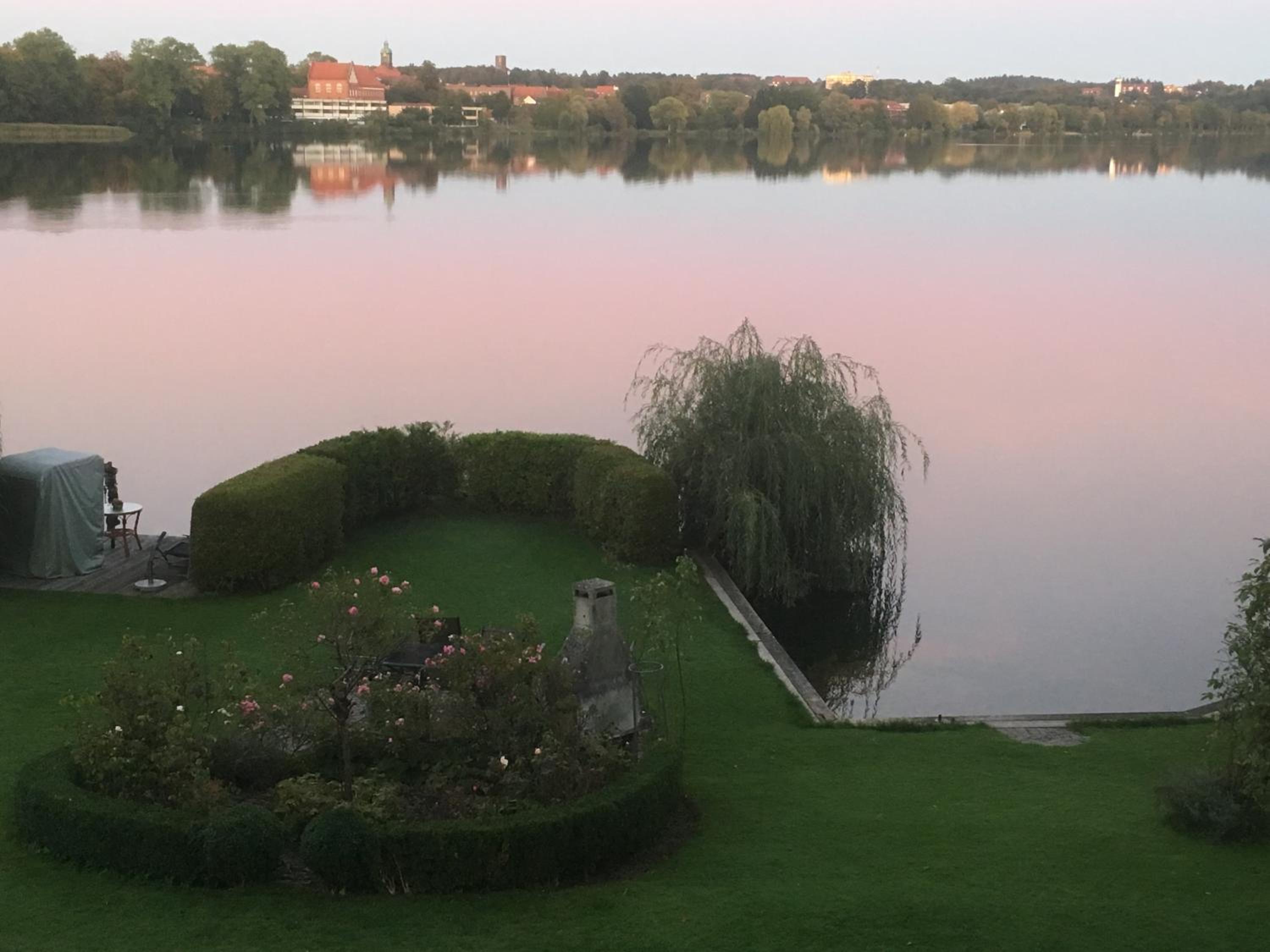 Single Room with Lake View photo 3