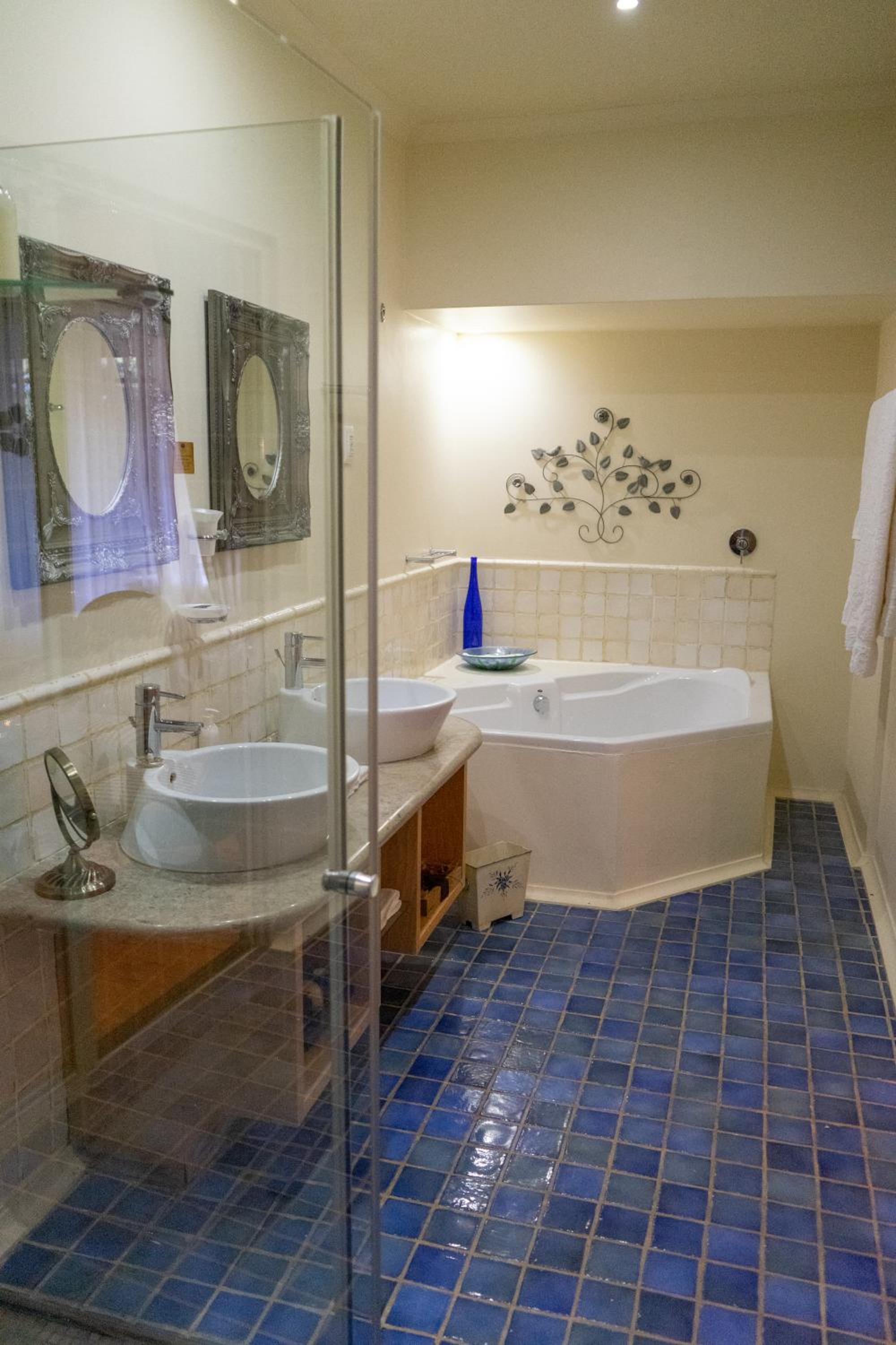 Superior King Room photo 3