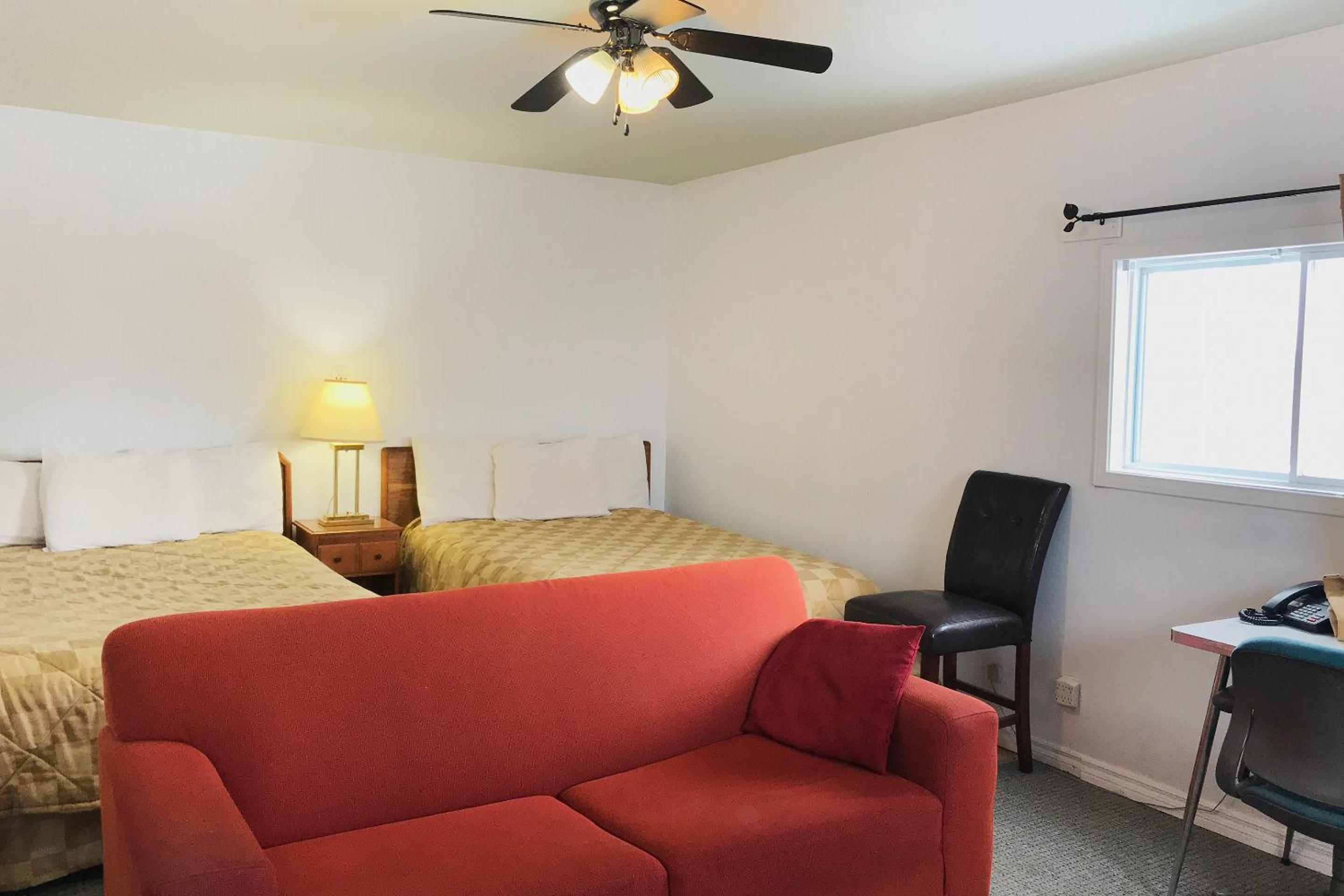 Deluxe Double Room with Two Double Beds photo 2