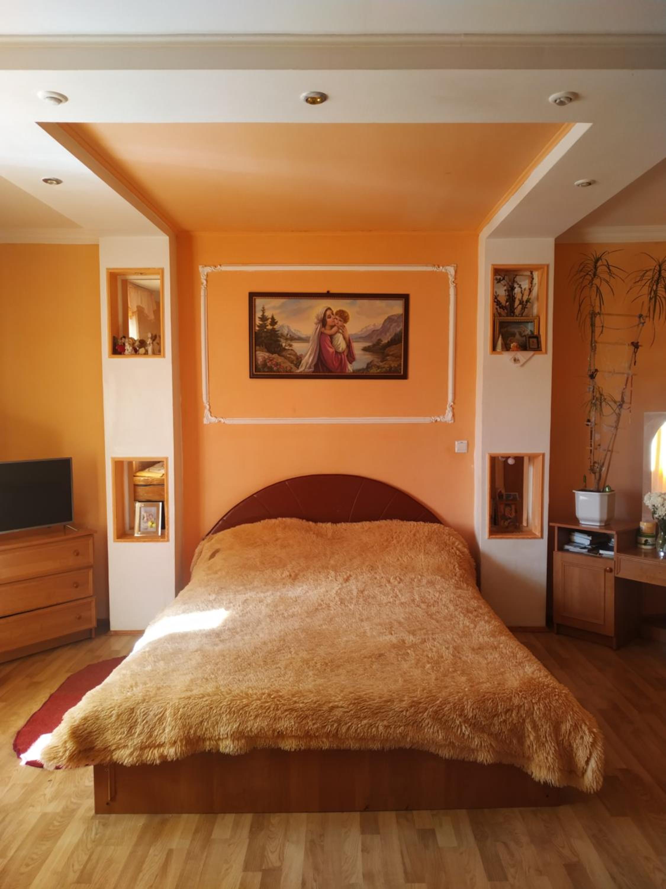 Basic Triple Room with Shared Bathroom photo 1