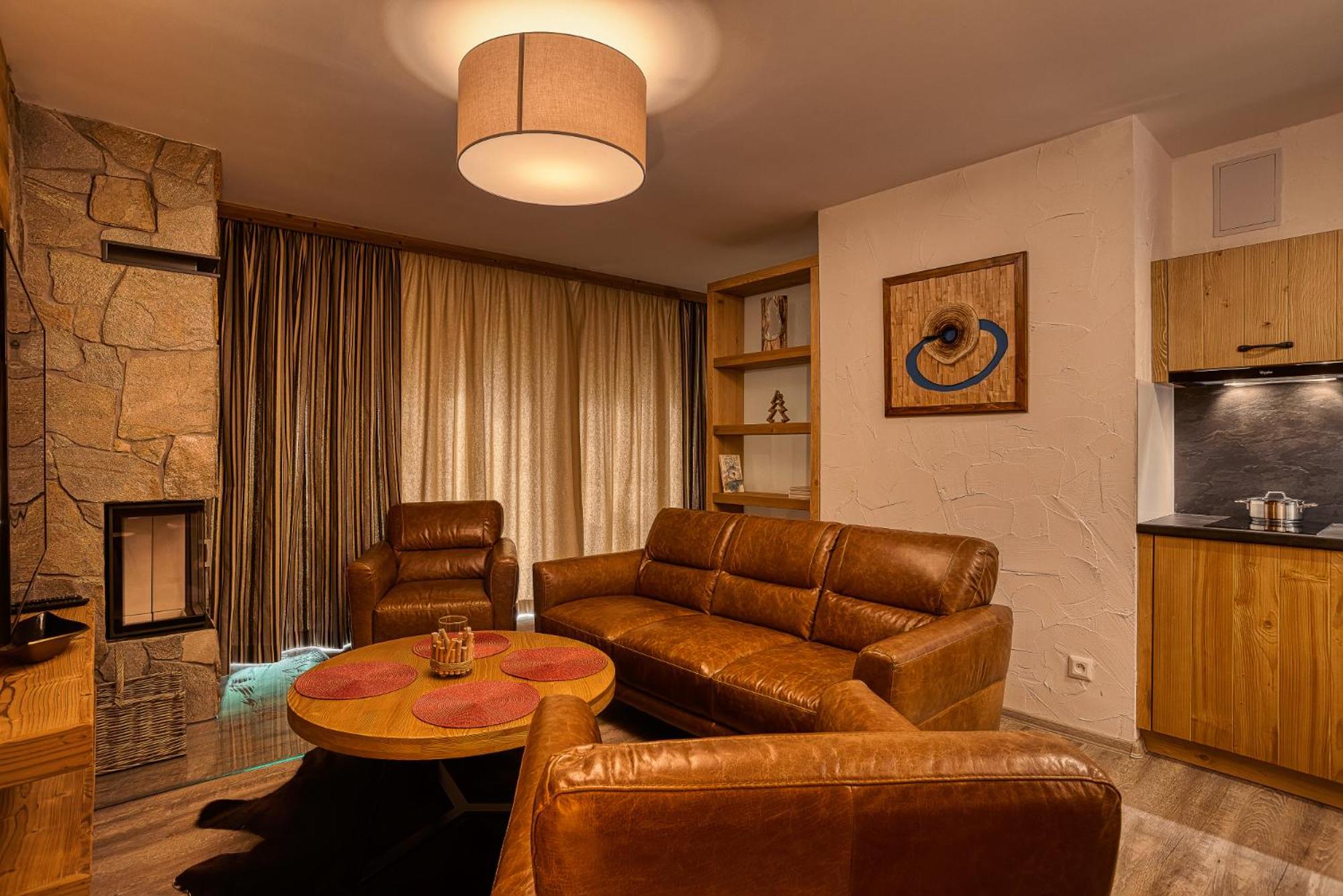 Apartment with Mountain View - Photo 32