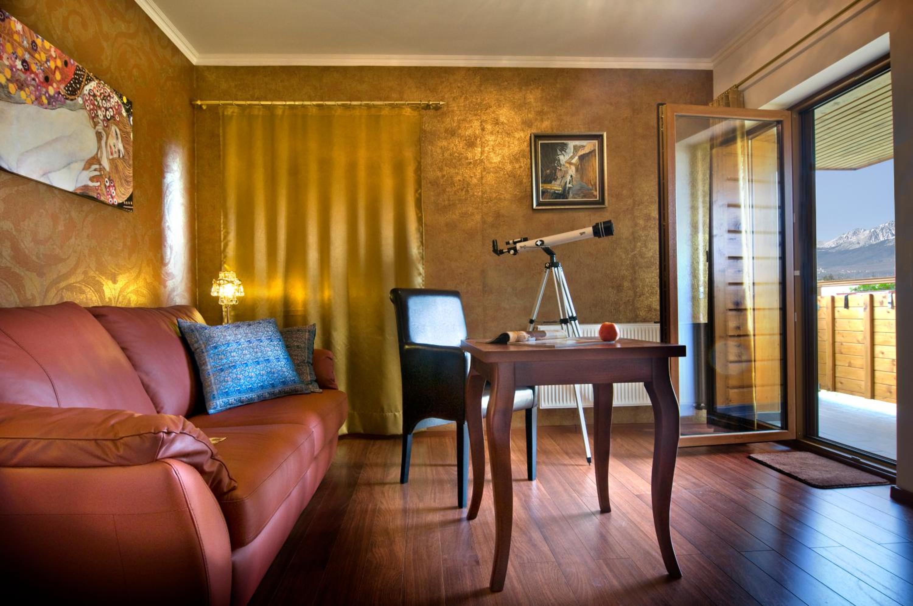 Suite with Mountain View photo 1