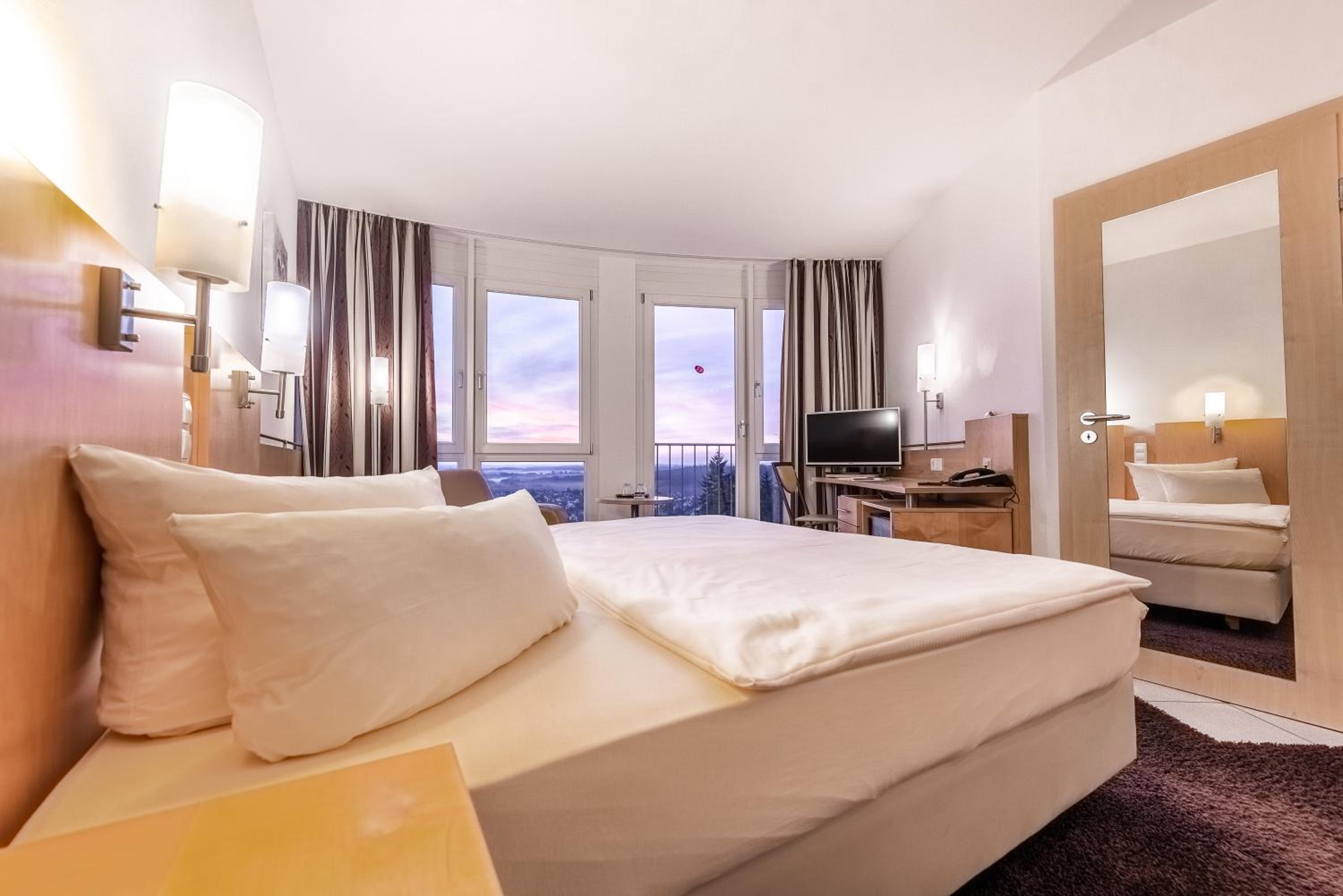 Single Room including wellness access   photo 2
