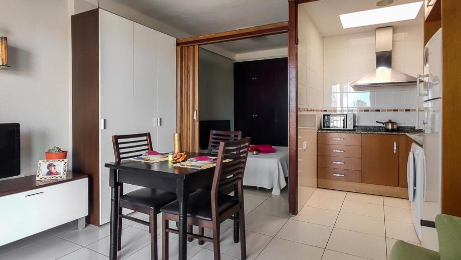 Studio Apartment with Sea View photo 3