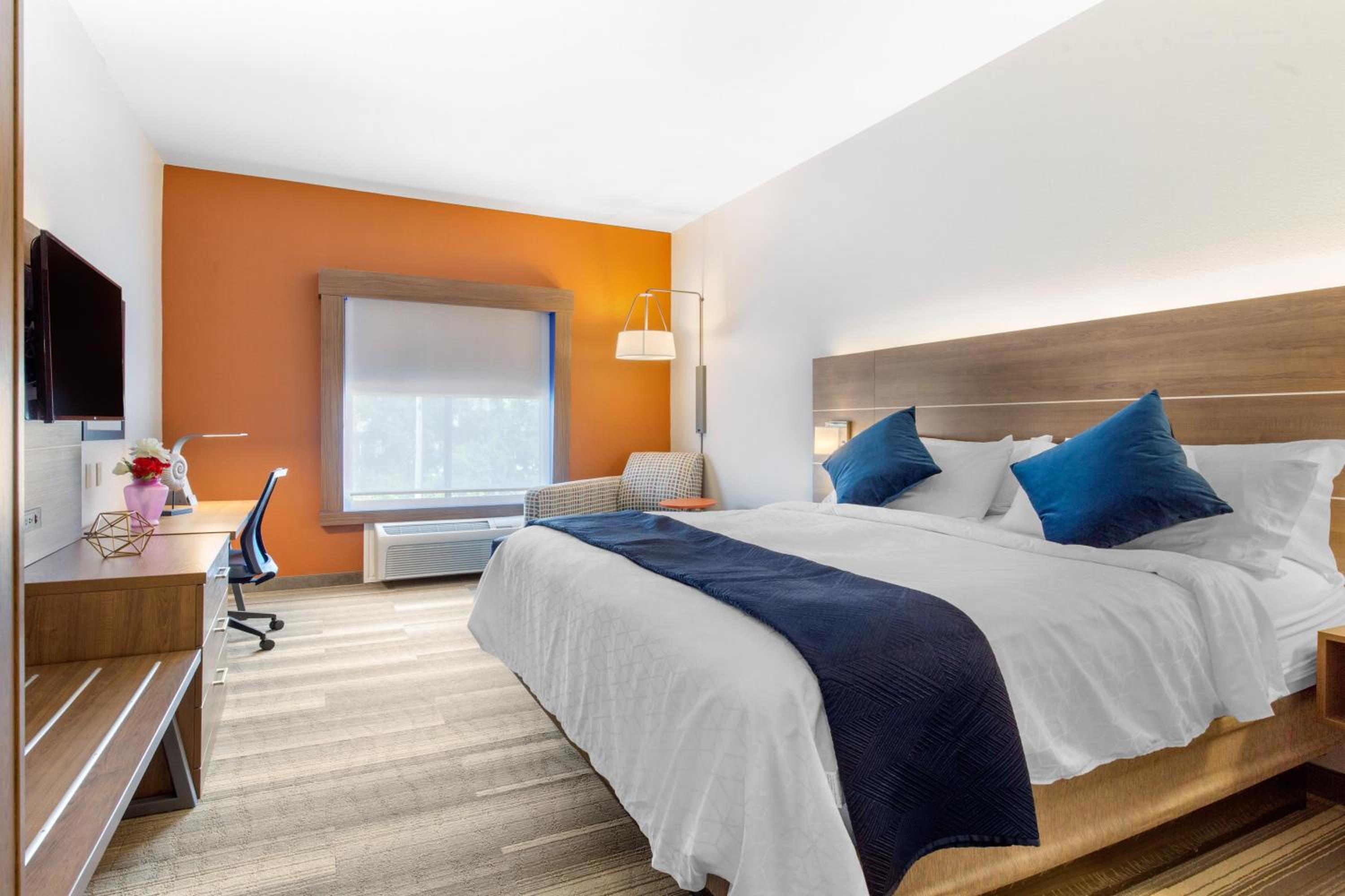 Standard King Room - Photo 1