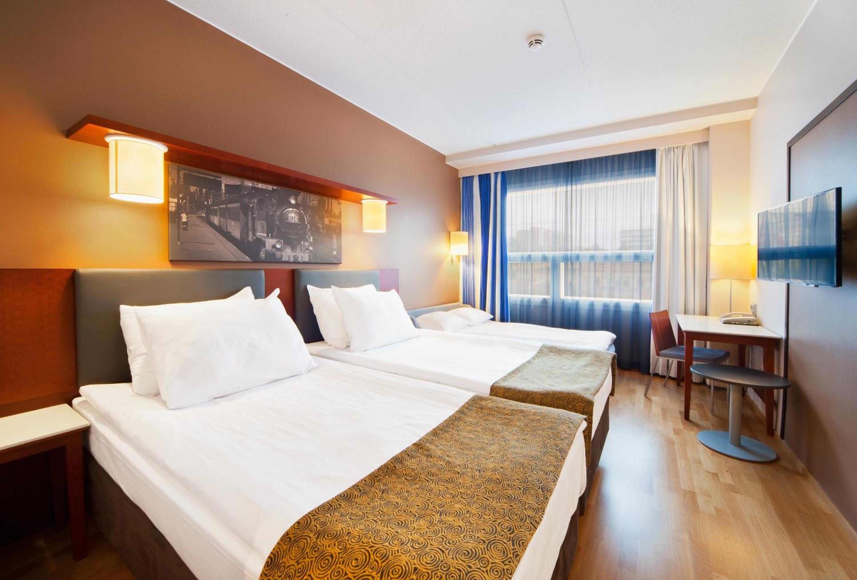 Standard Room with Two Single Beds - Photo 6