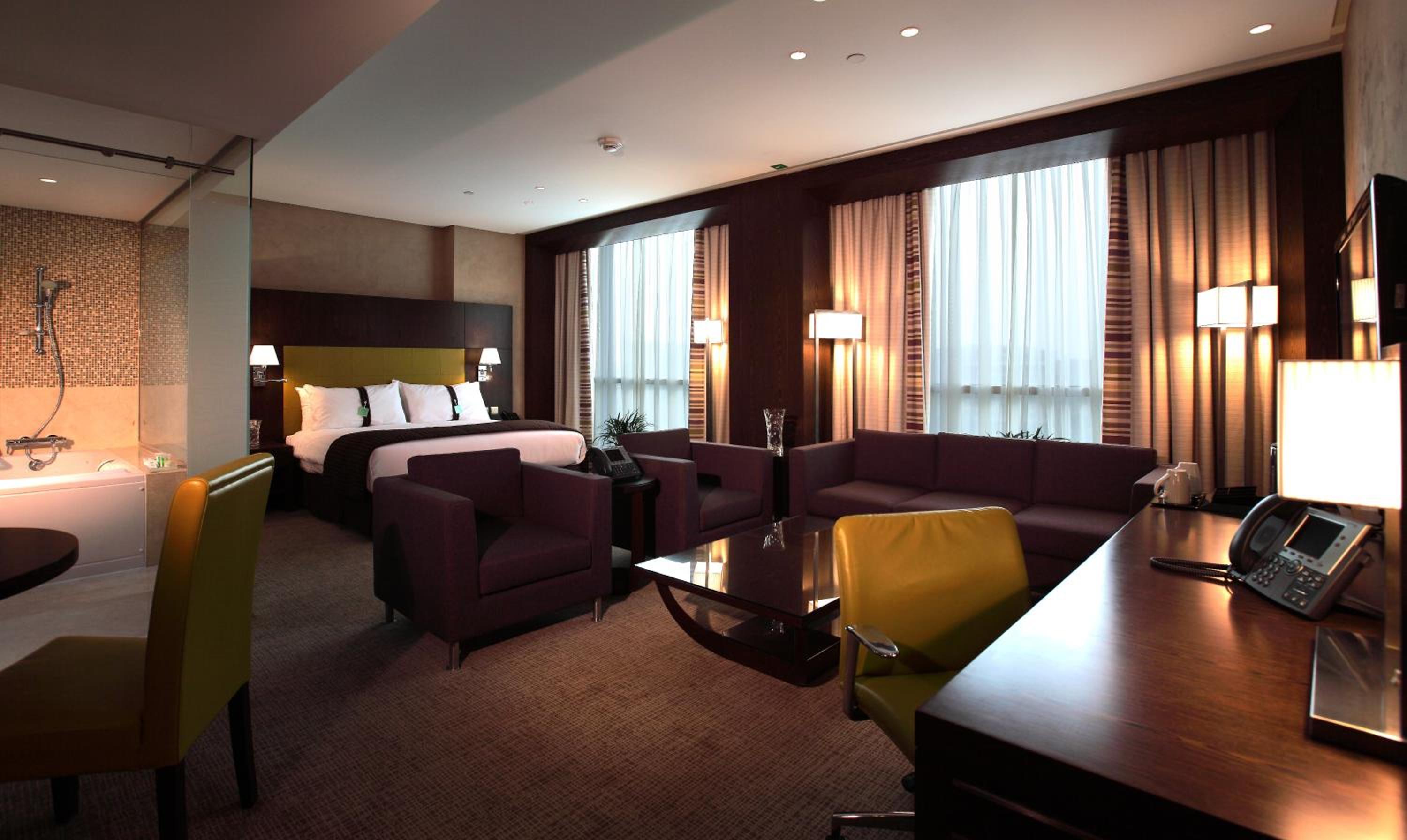 King Suite - Photo 16