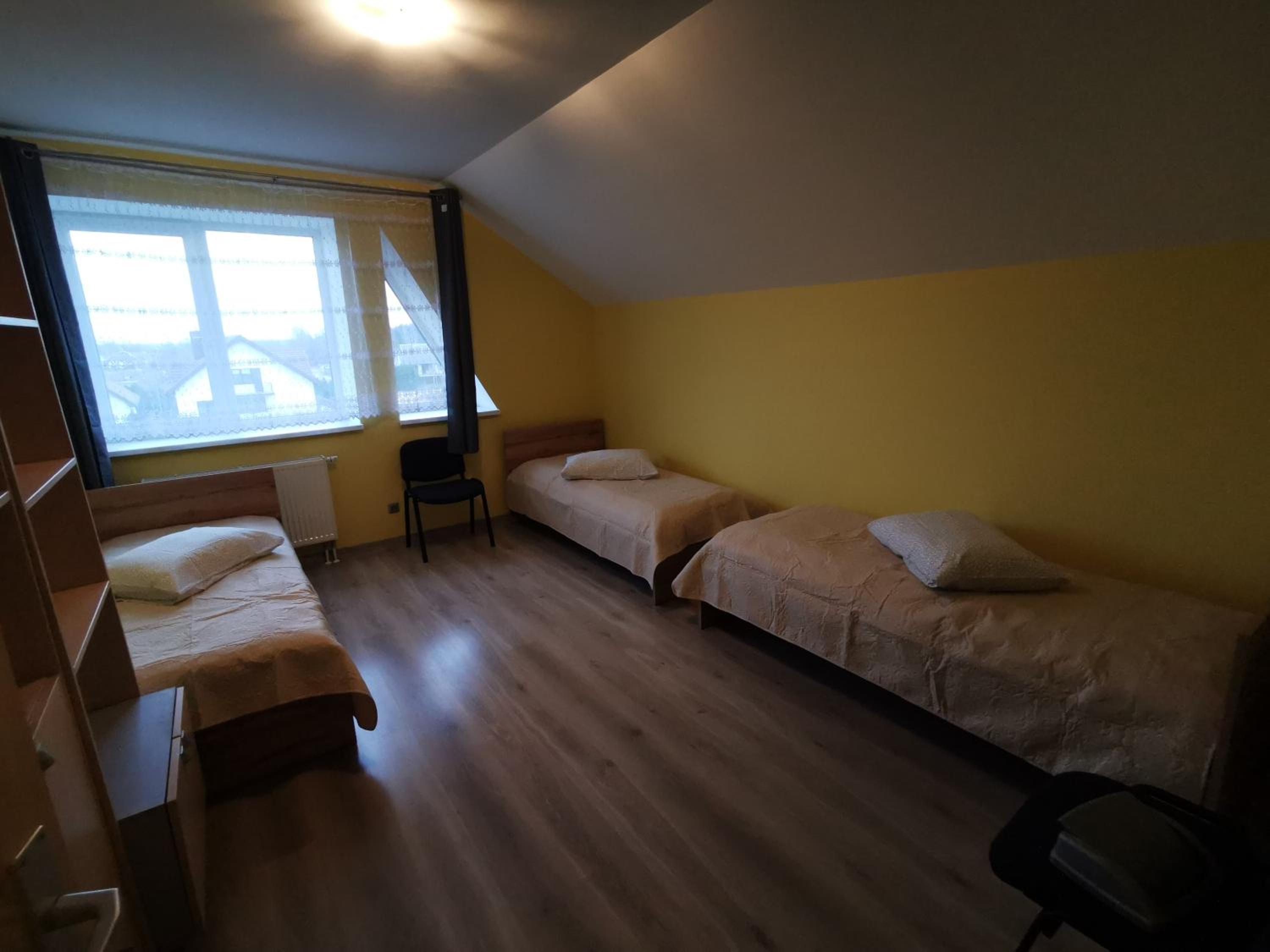 Triple Room with Bathroom - Photo 1