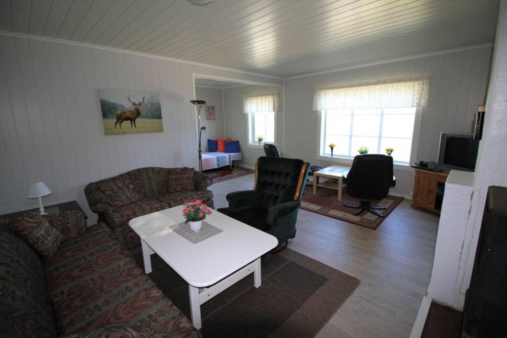 Three-Bedroom House photo 1