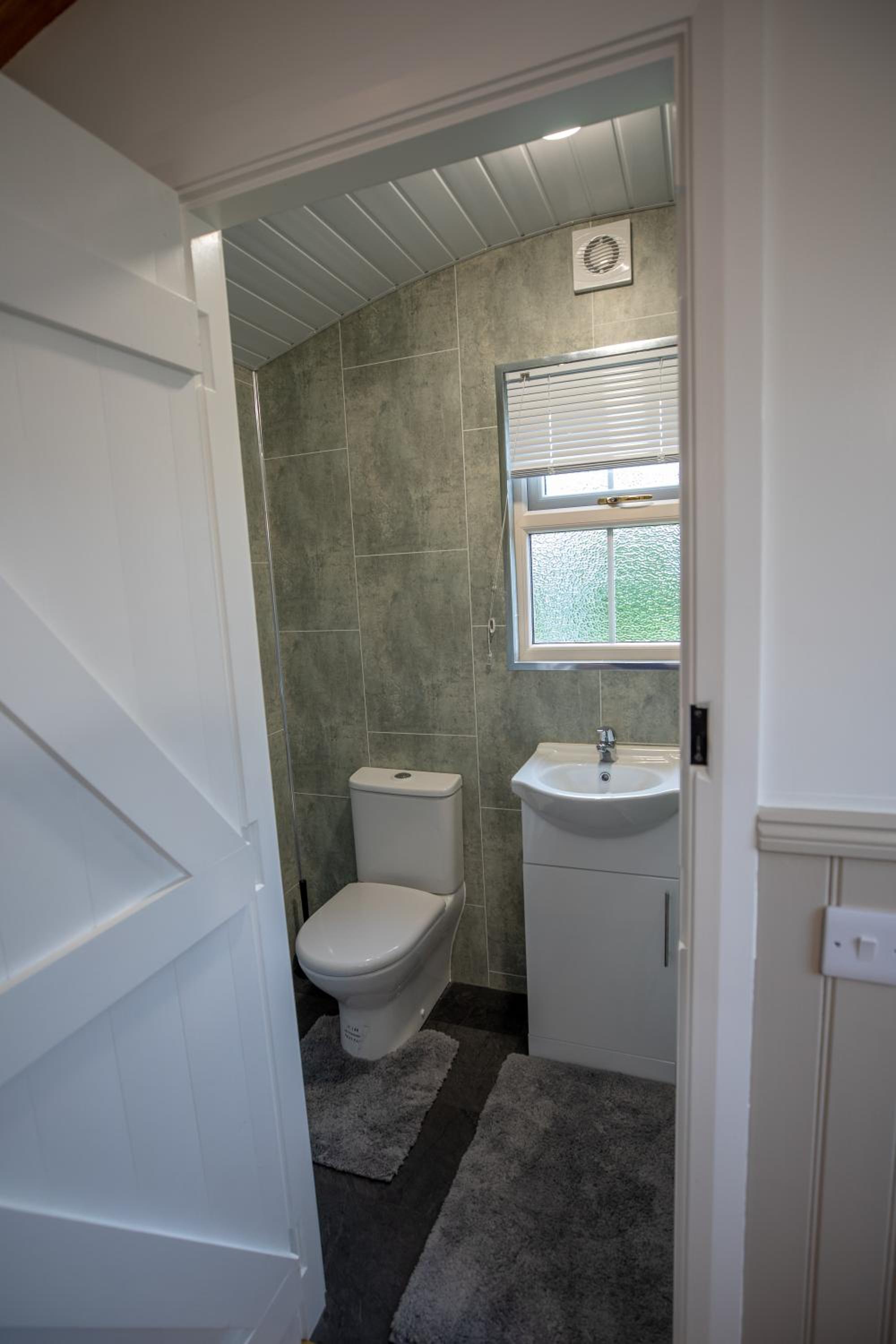 One-Bedroom House photo 3
