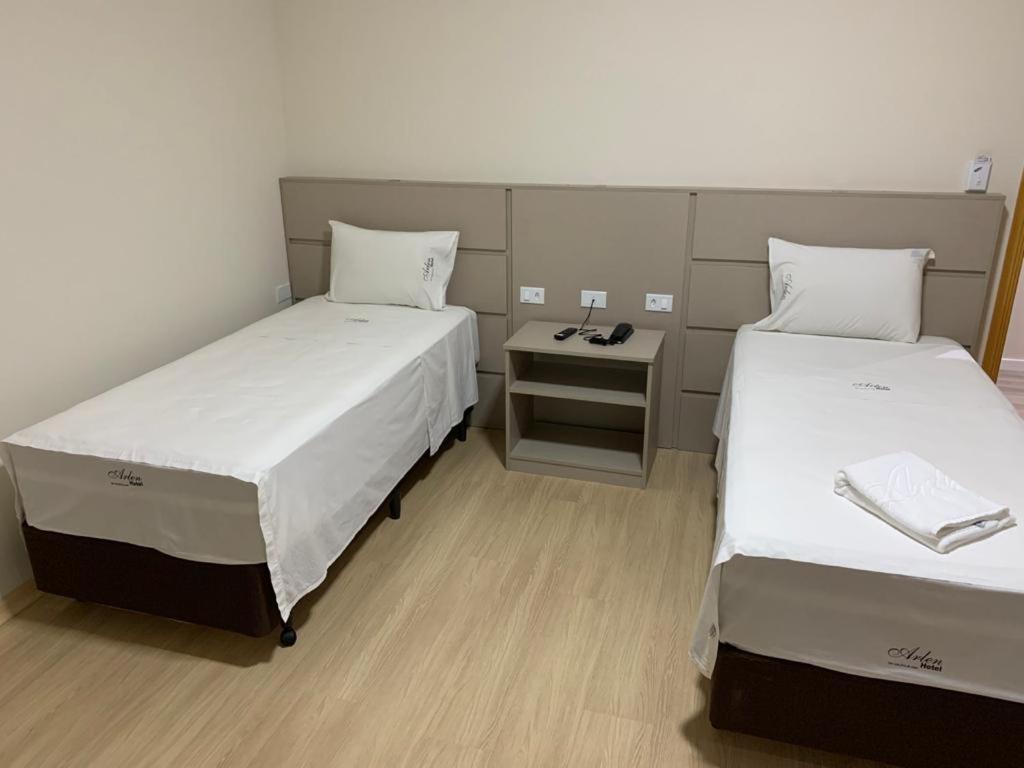 Standard Twin Room photo 3