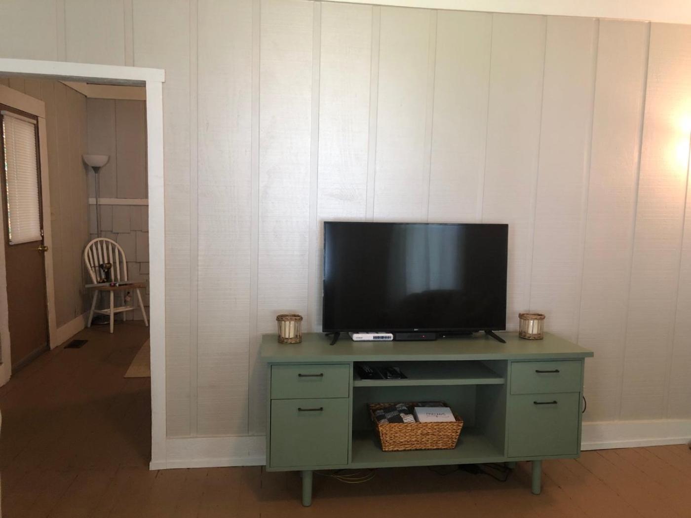 Two-Bedroom House - Photo 17