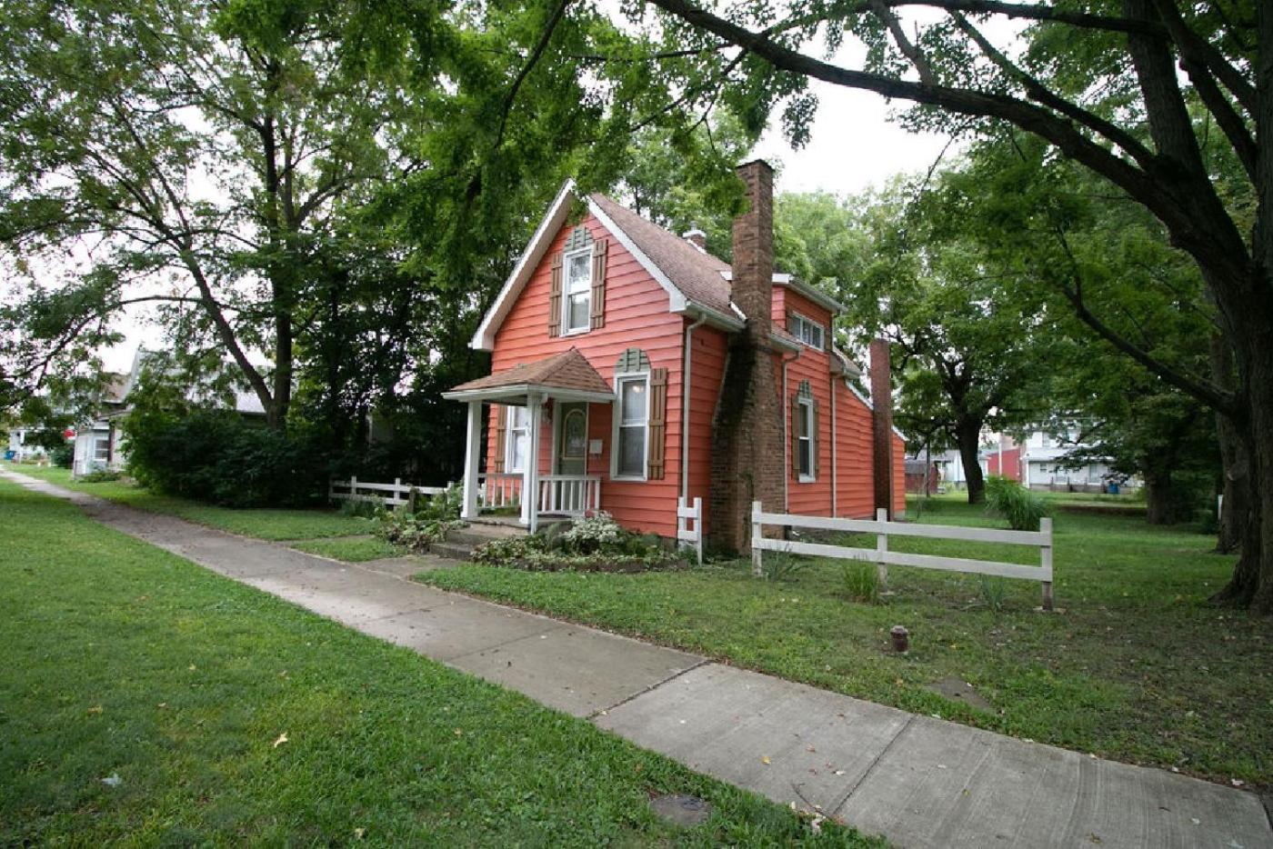 Two-Bedroom House - Photo 15