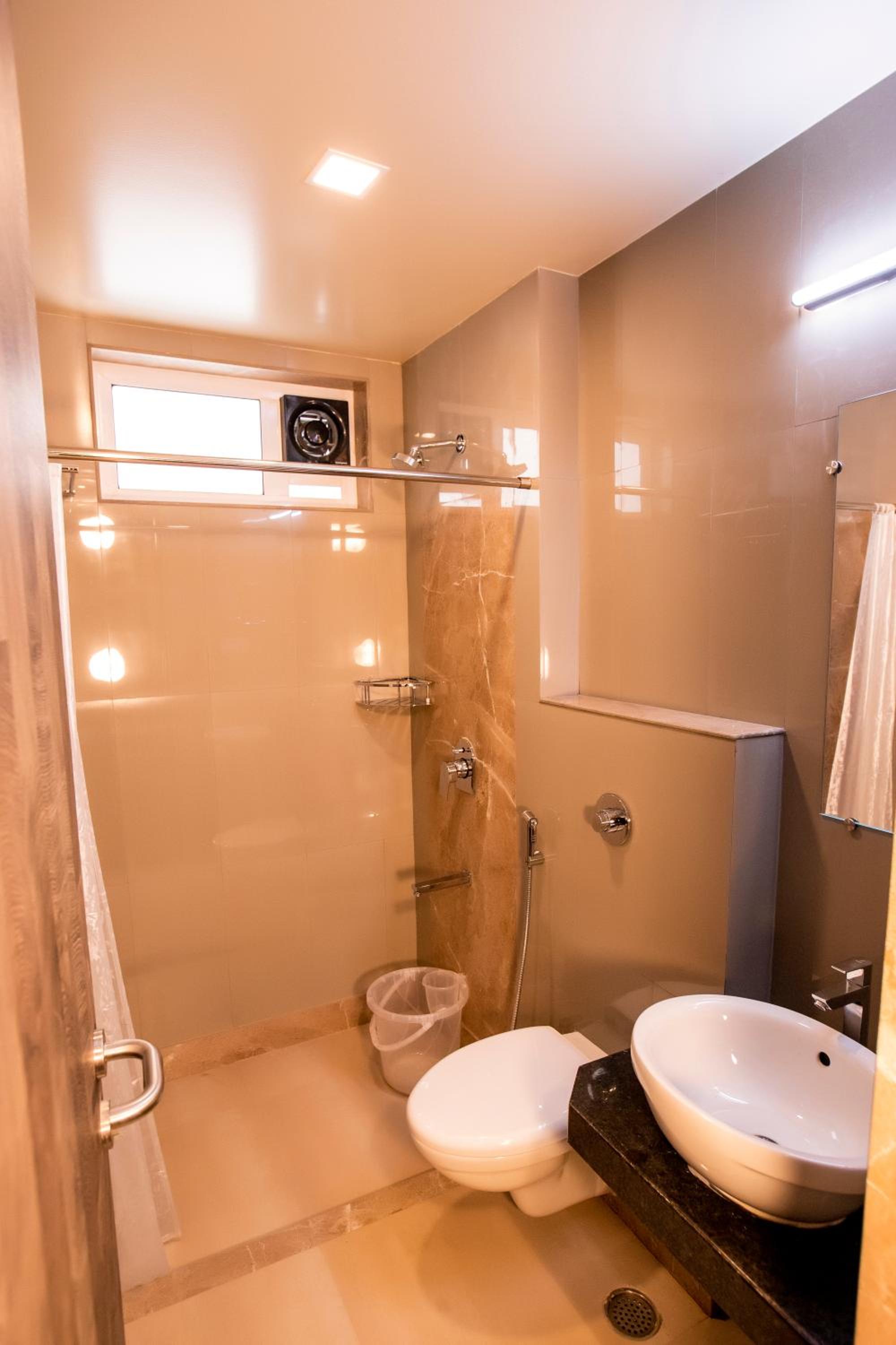 Deluxe Double Room photo 3