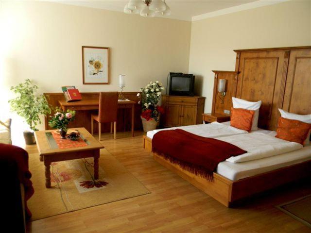 Deluxe Double Room photo 3