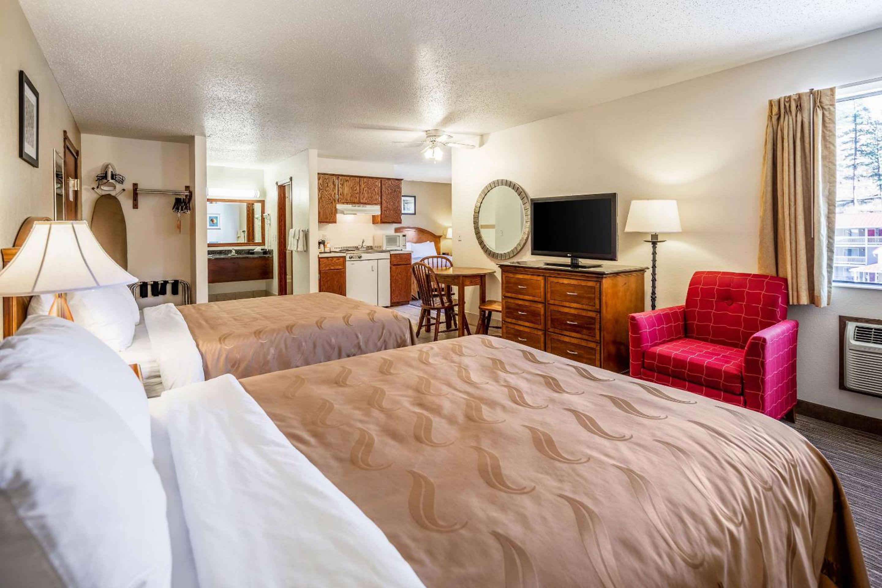 Superior Efficiency Family Suite - Non Smoking - Photo 6