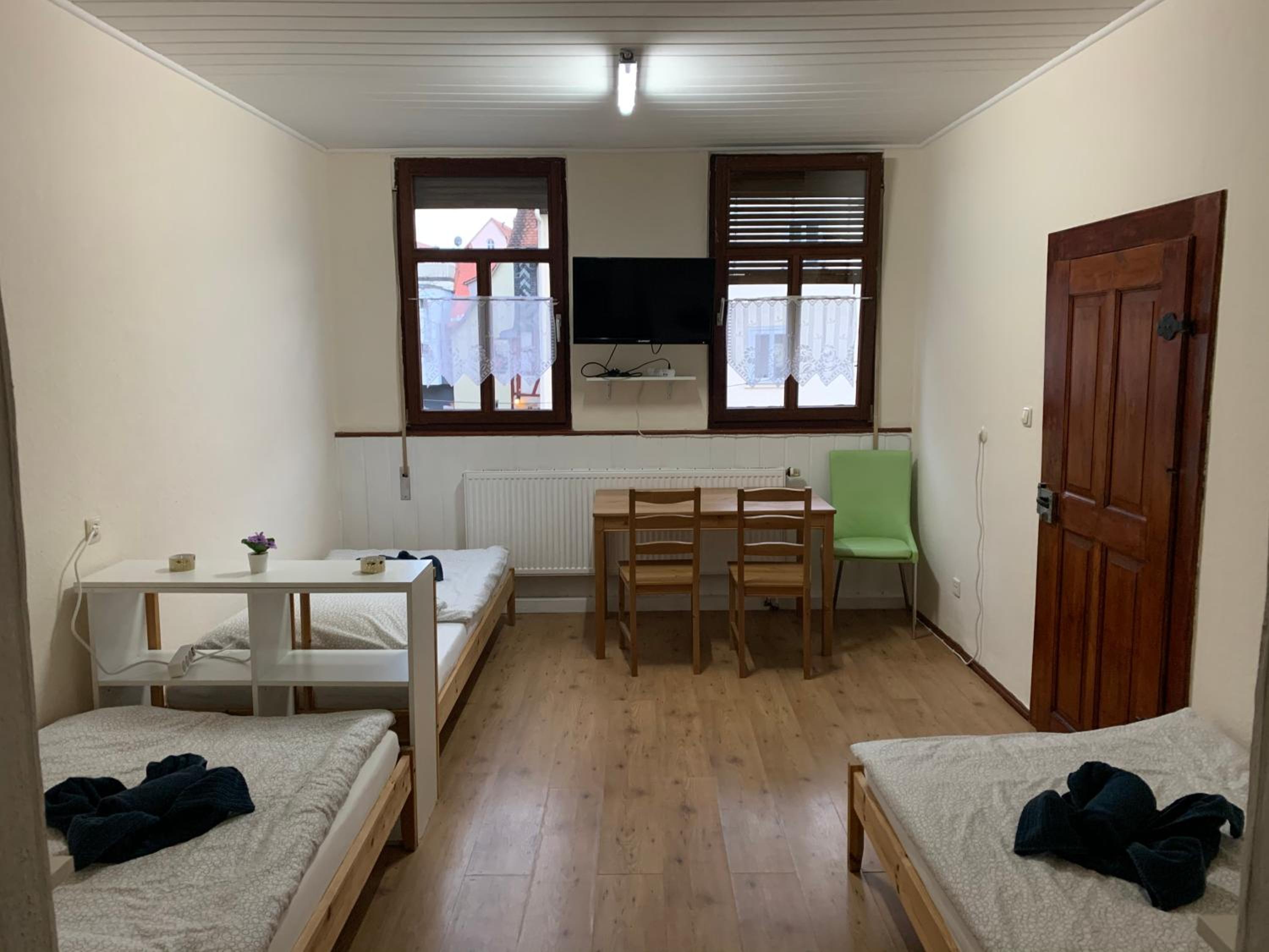 Basic Triple Room photo 1