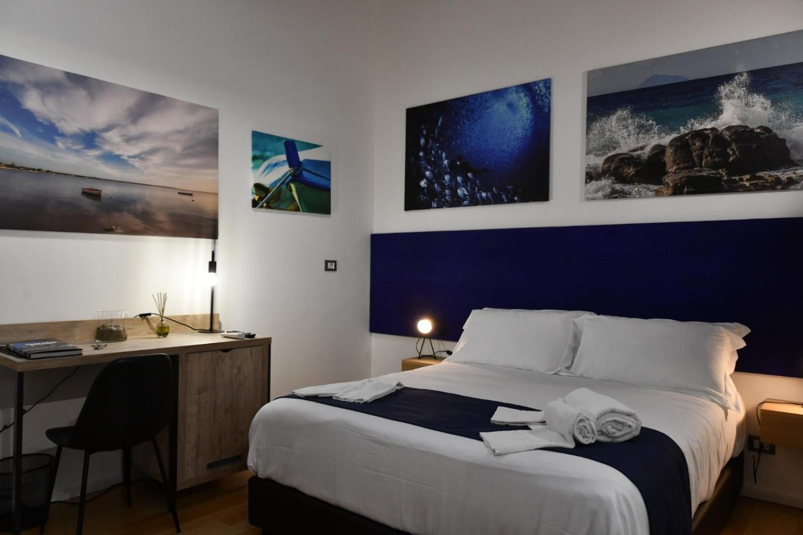 Double Room with Private Bathroom - Photo 20