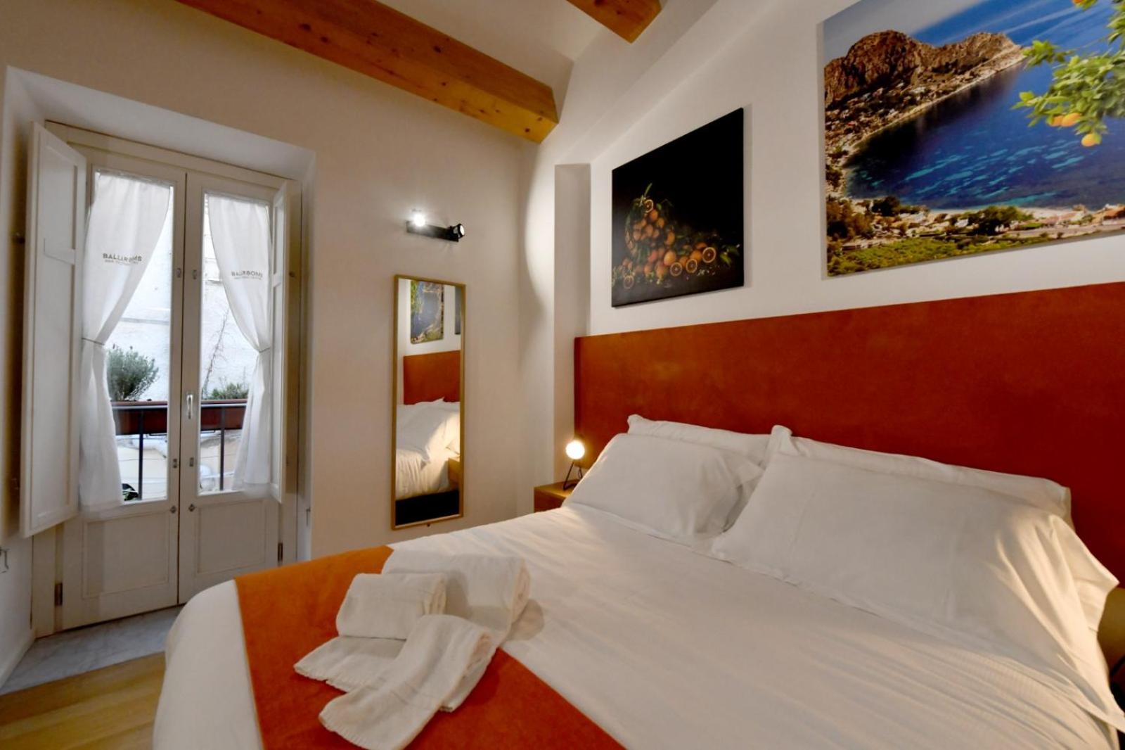 Double Room with Private Bathroom - Photo 1