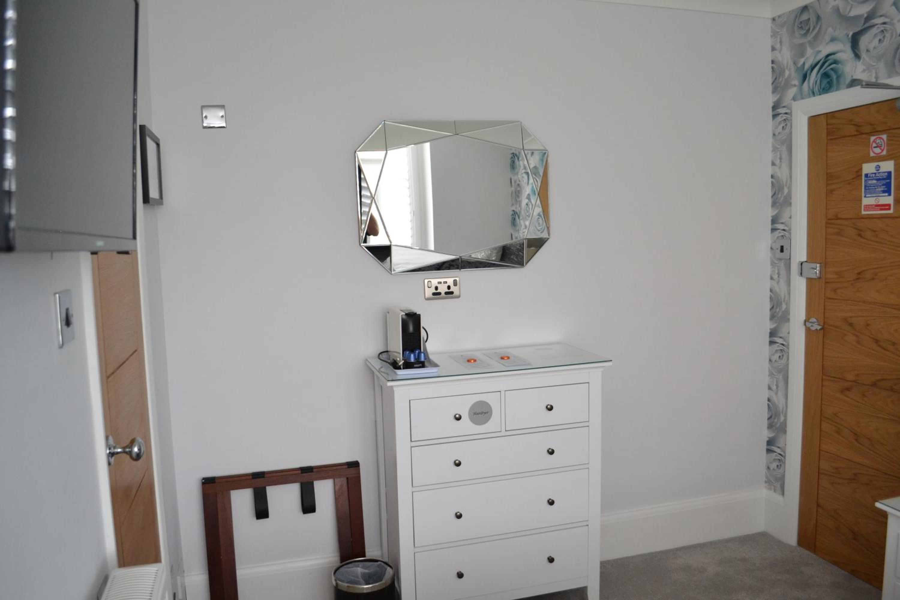 Double Room photo 3