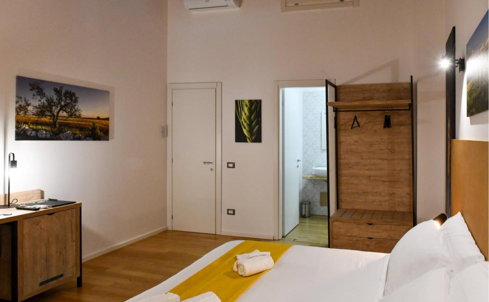 Triple Room with Private Bathroom - Photo 5