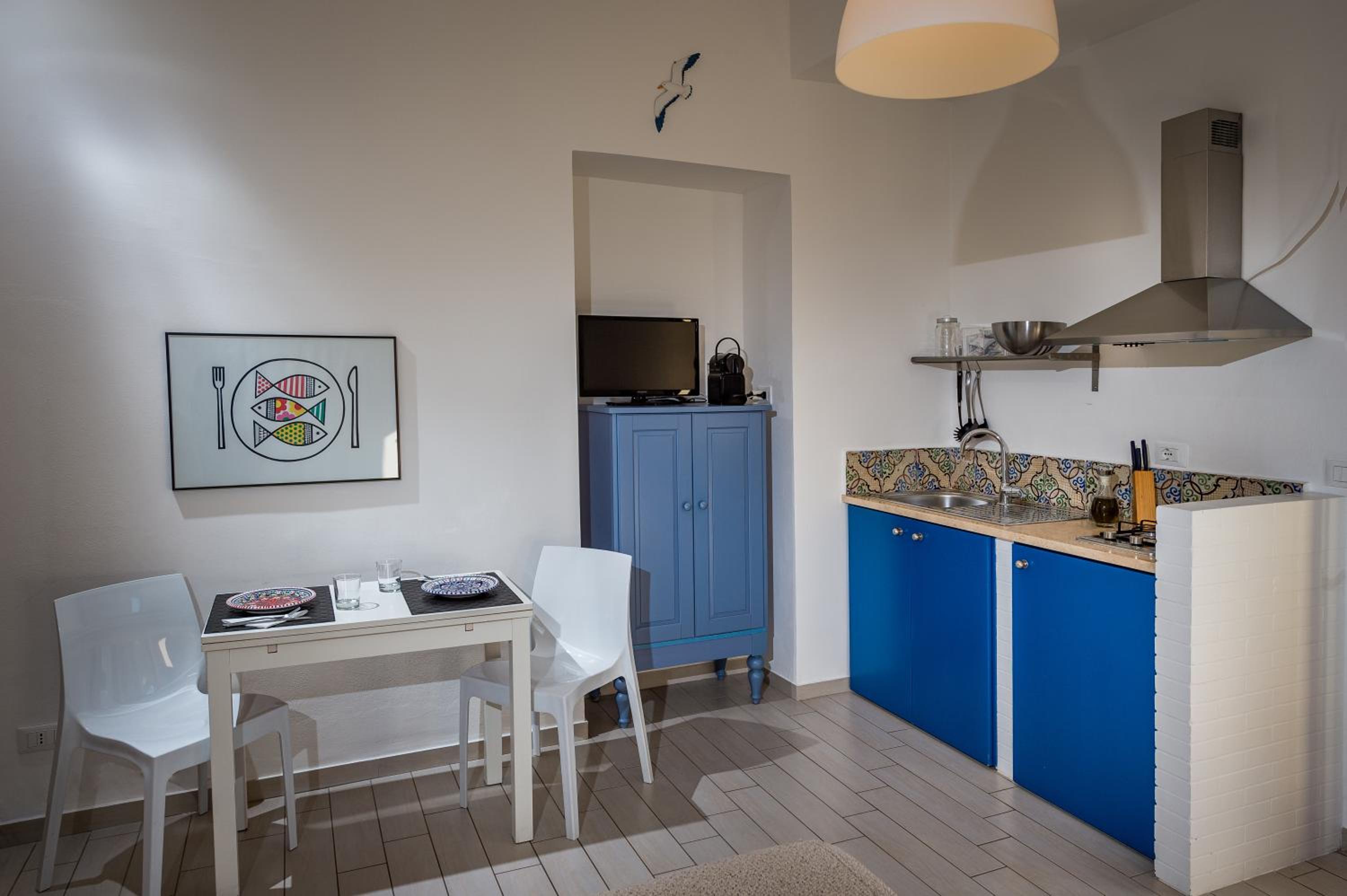 Studio Apartment with Sea View photo 3