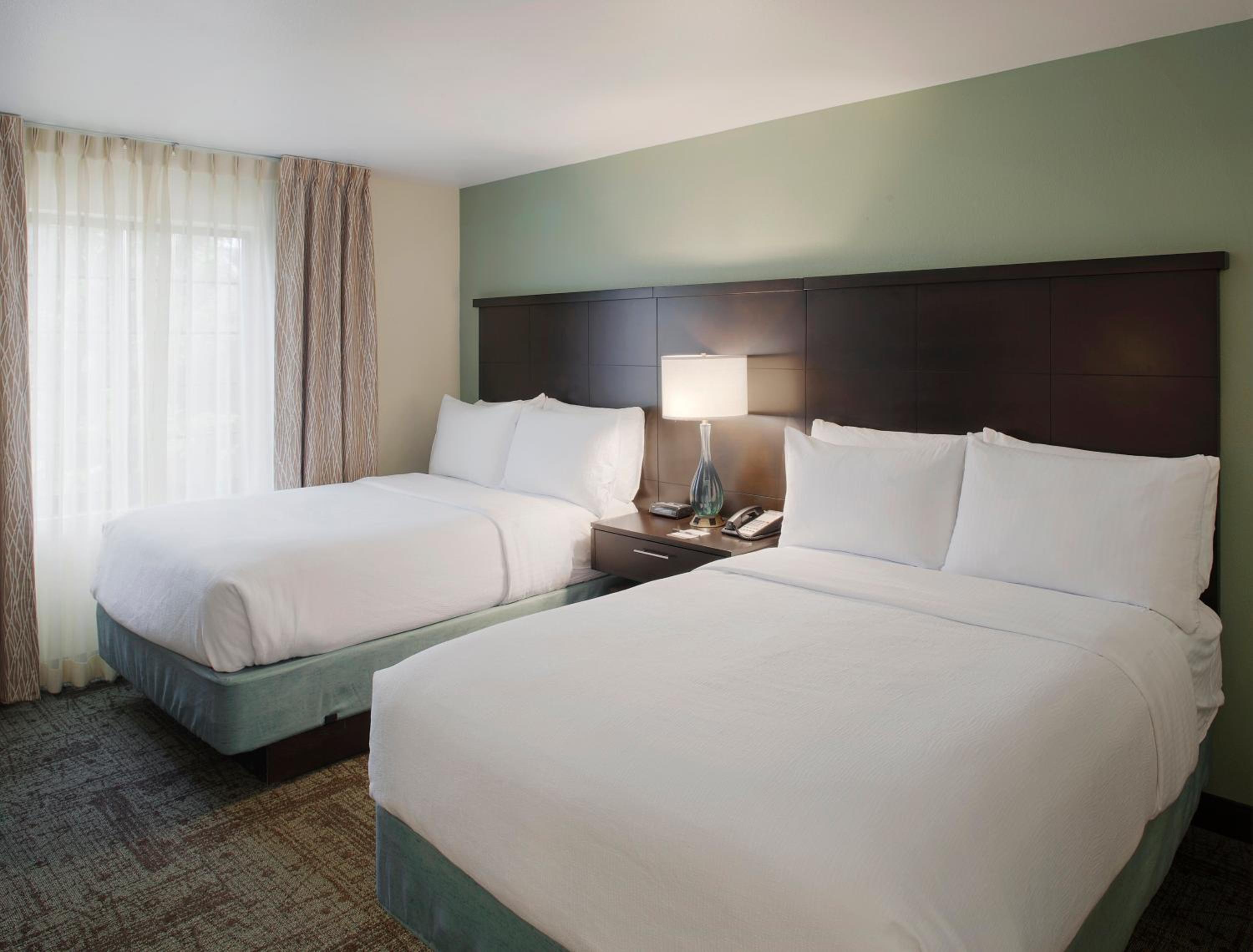 One-Bedroom Suite - Non-Smoking