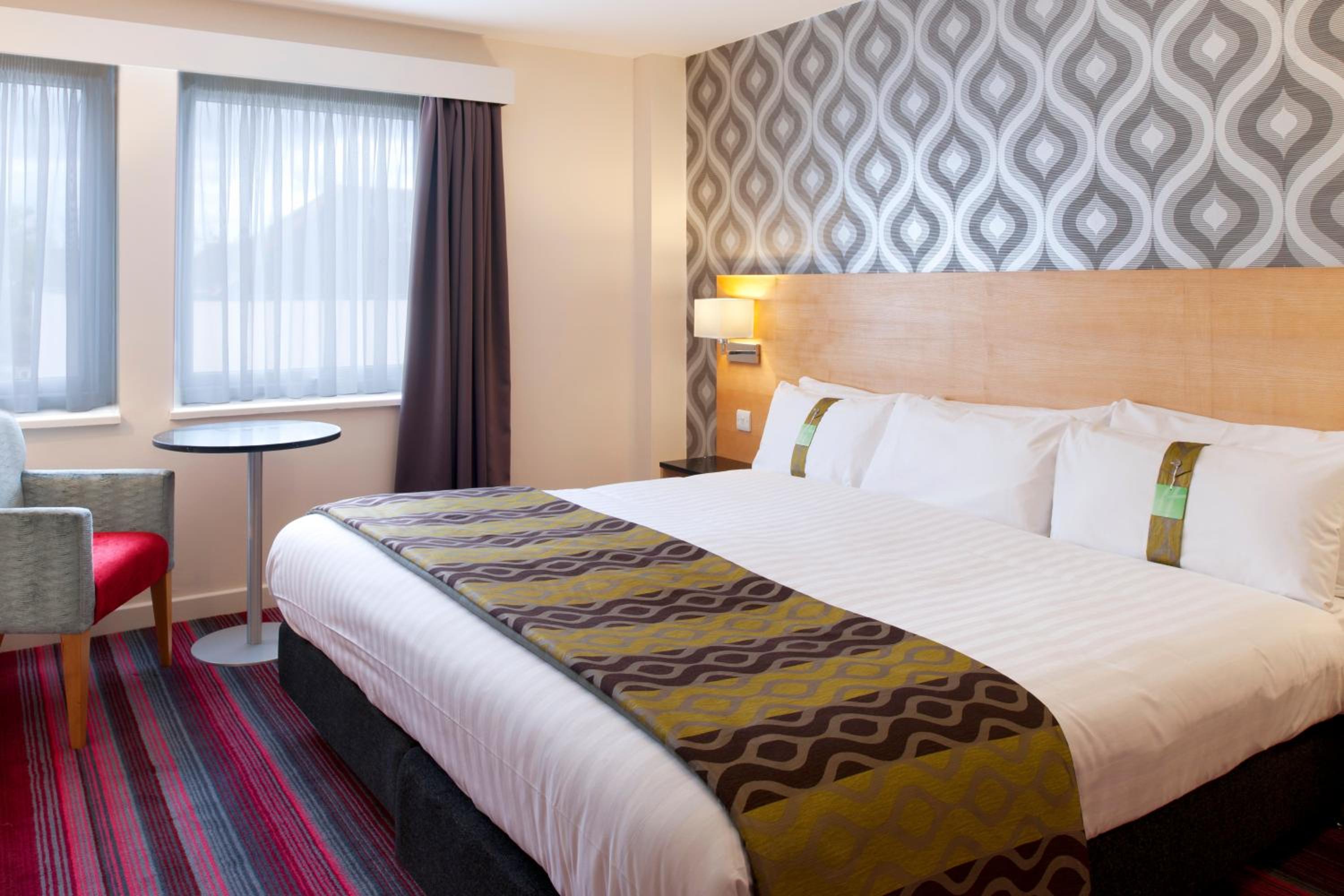Standard King Room - Photo 6