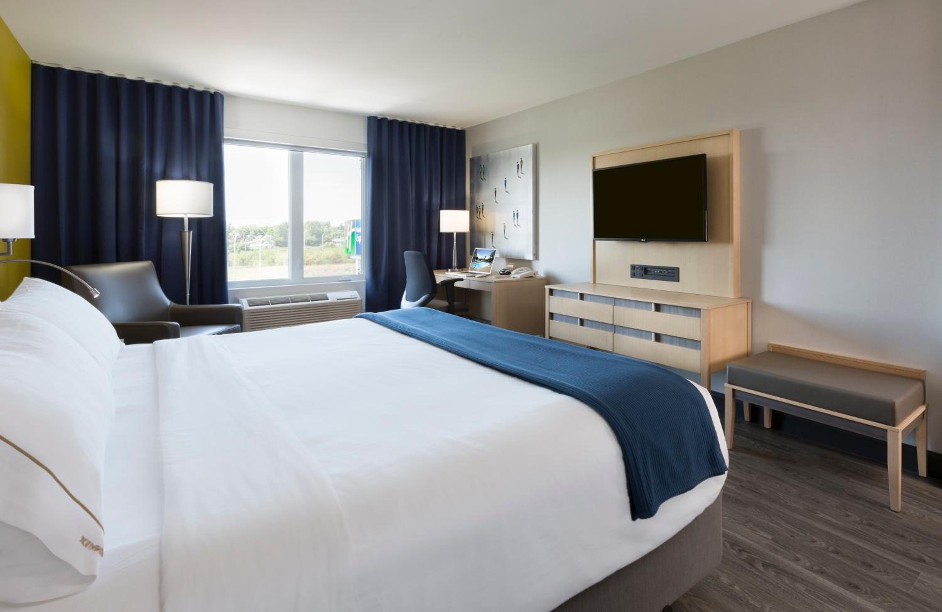 Standard King Room - Photo 1