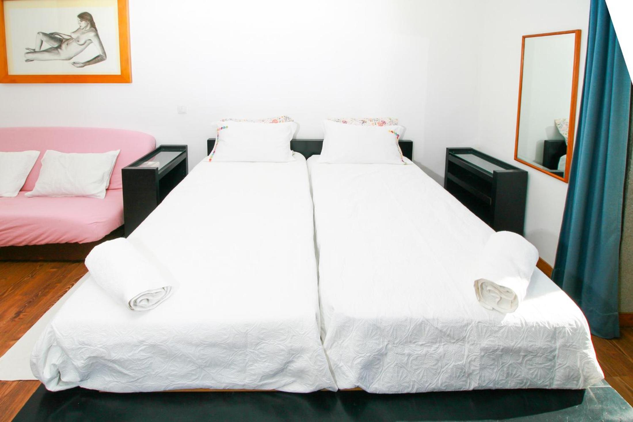 Double Room - Photo 3