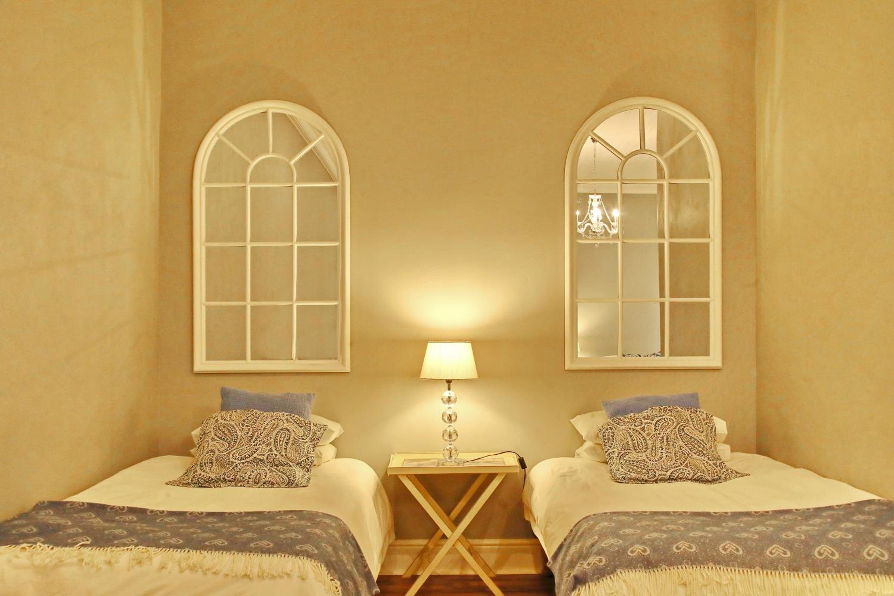Family Room - Not Pet Friendly - Photo 25