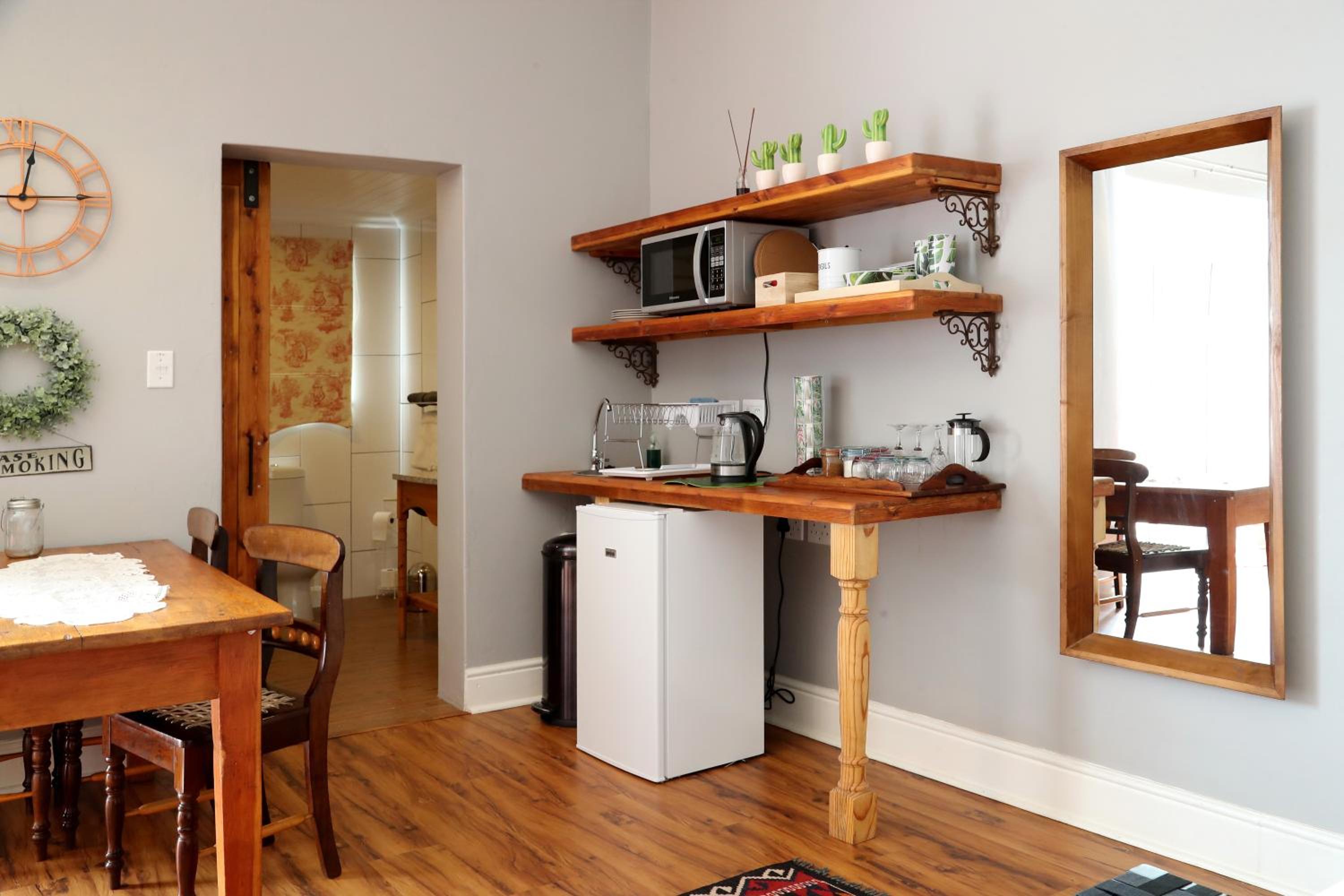 Family Room - Not Pet Friendly - Photo 19