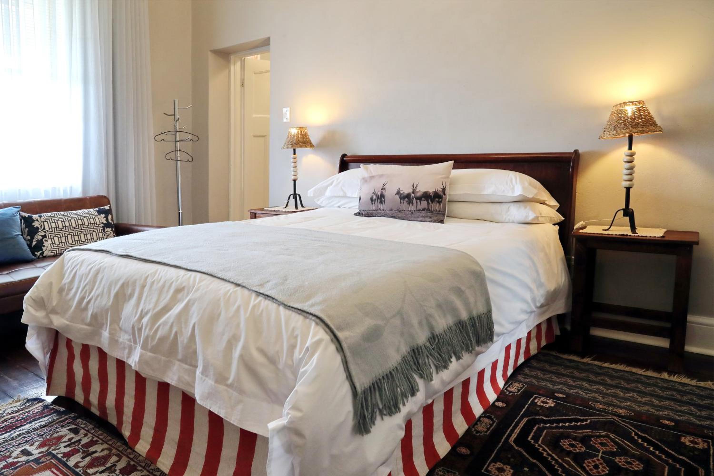  Double Room - Not Pet Friendly - Photo 16
