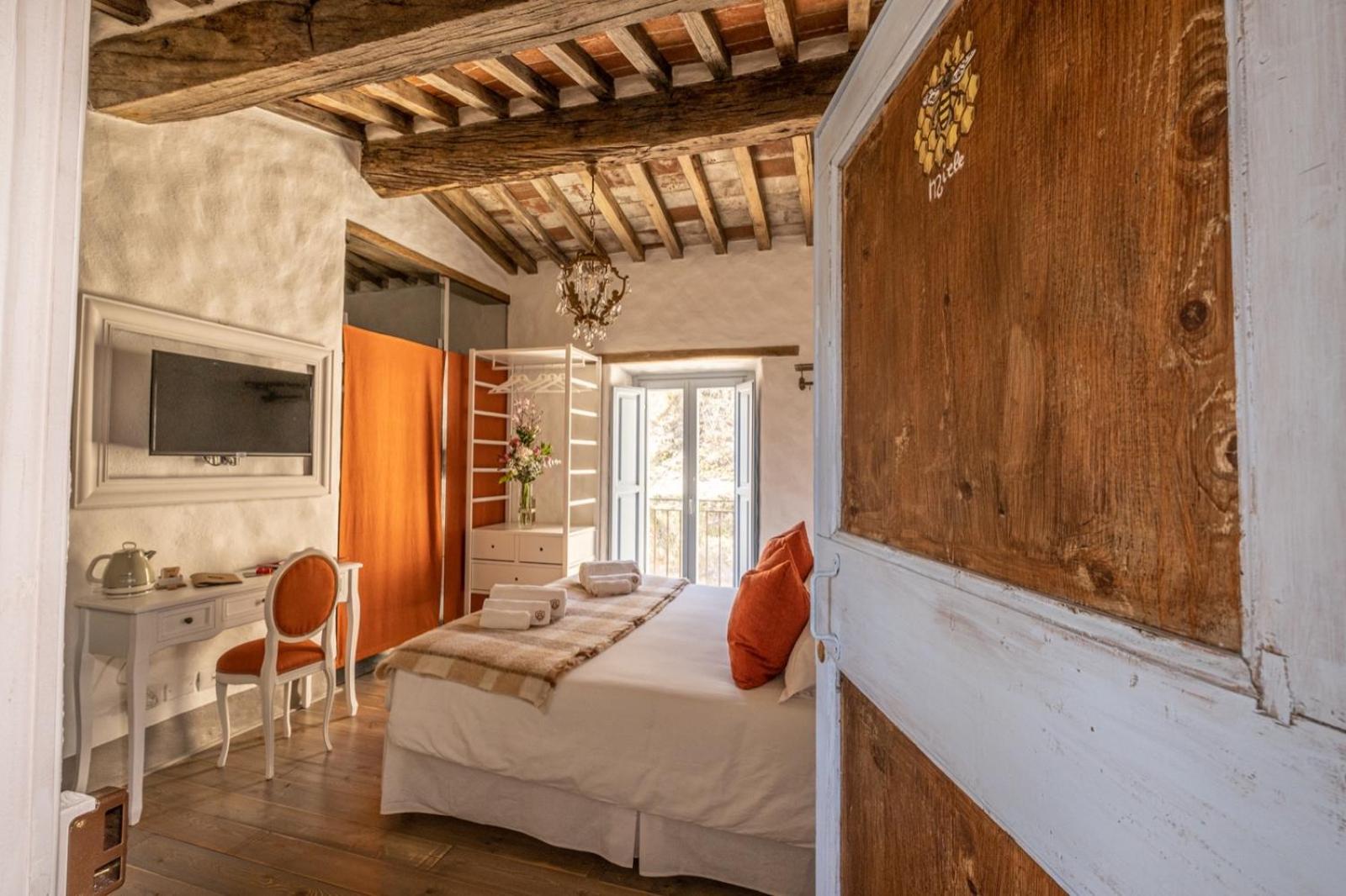 Deluxe Double Room with Extra Bed