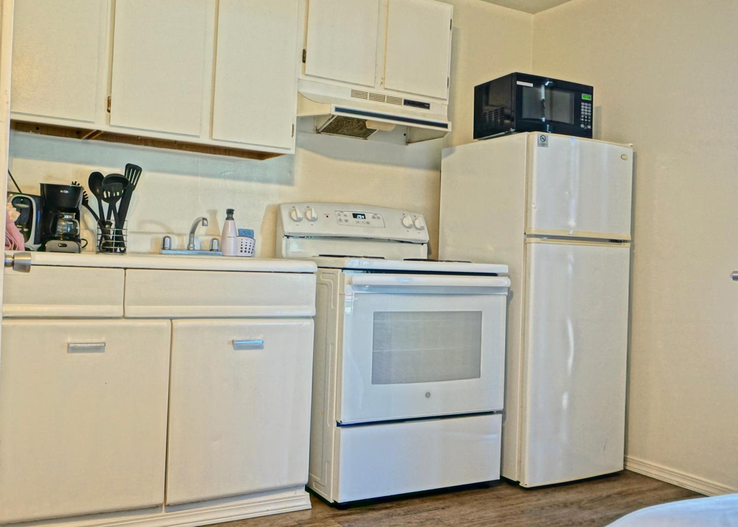 Two Queen Room with Kitchen  photo 2