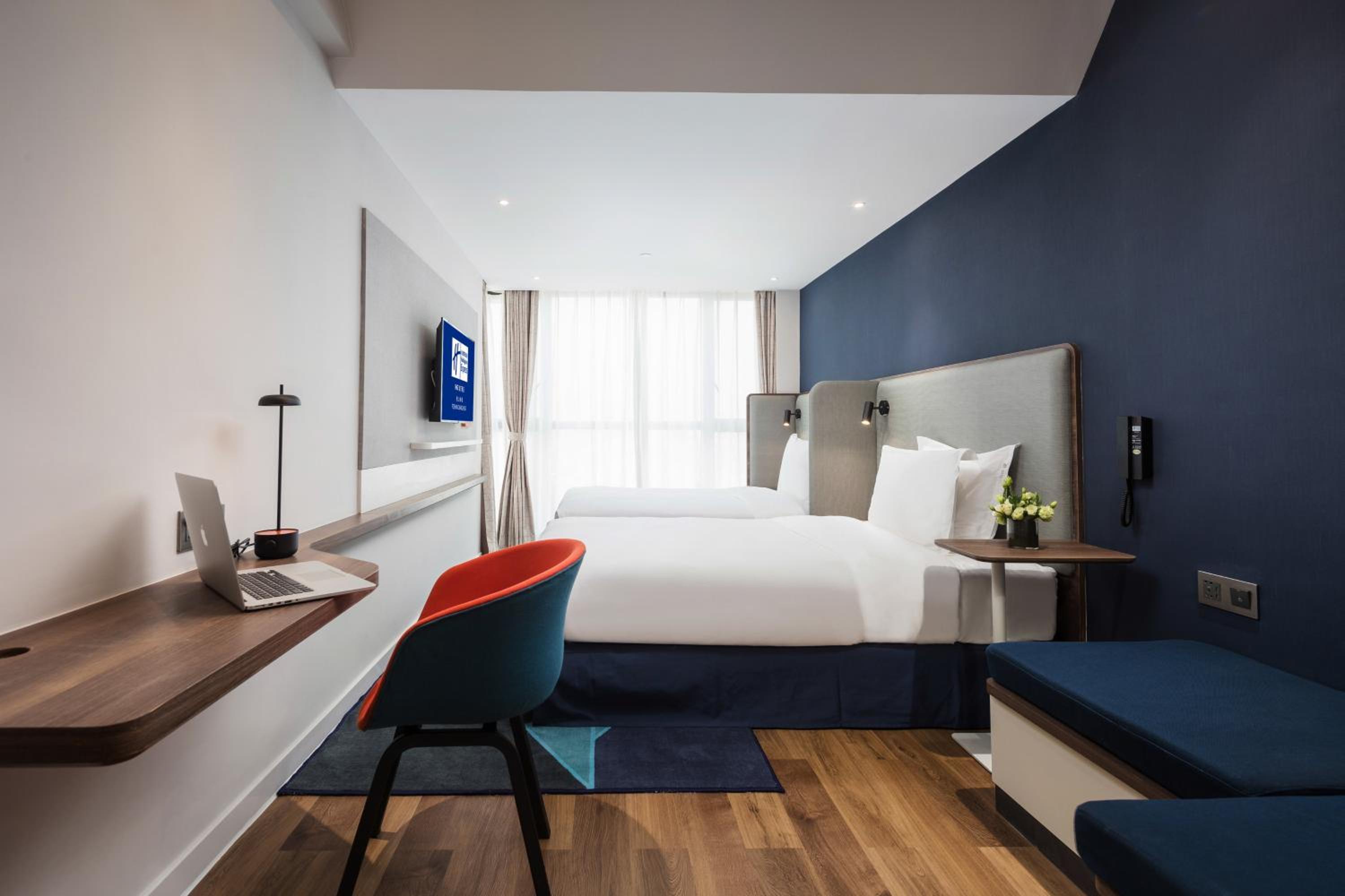 Standard Twin Room with Garden View - Photo 2