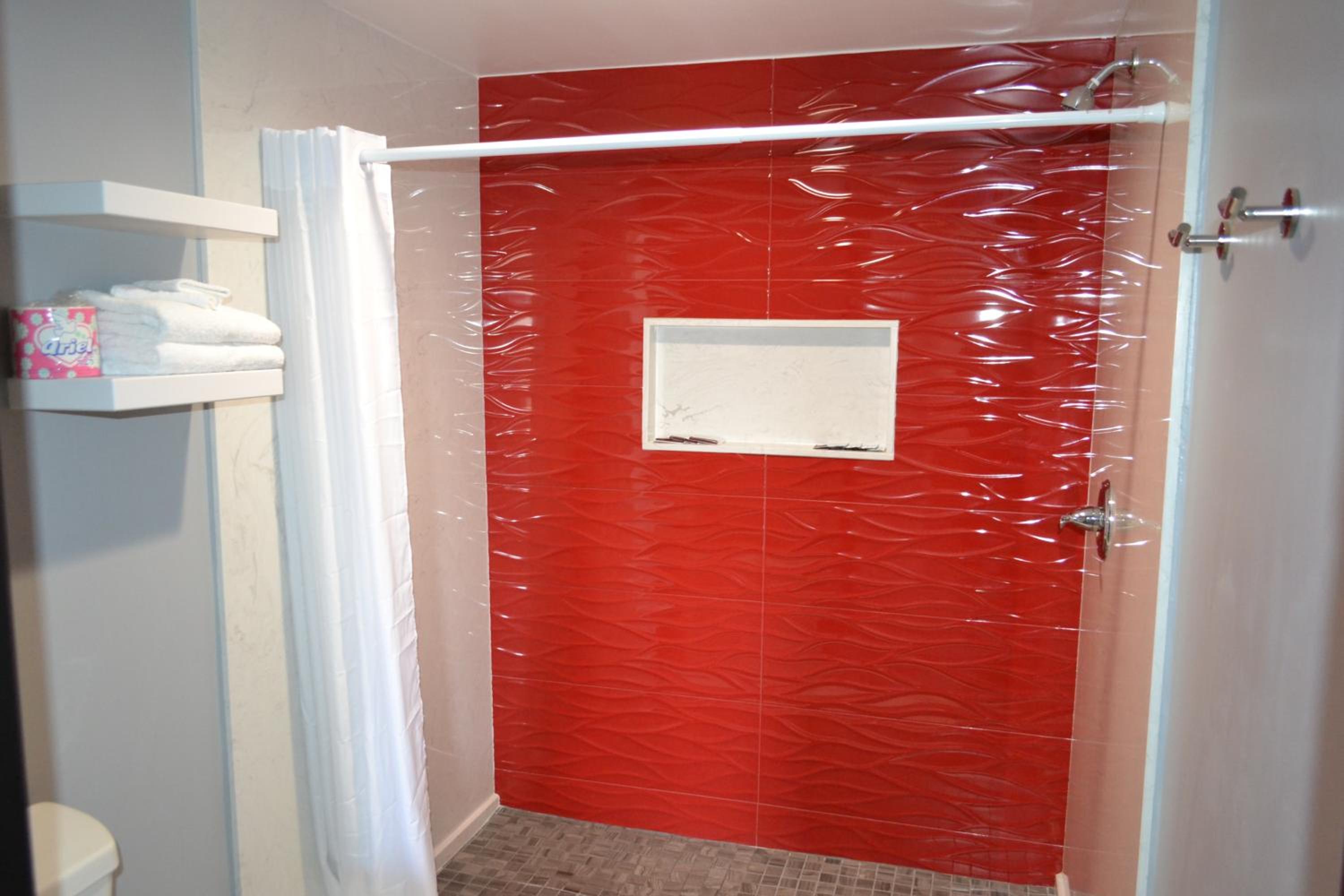 King Room - Non-Smoking - Photo 6