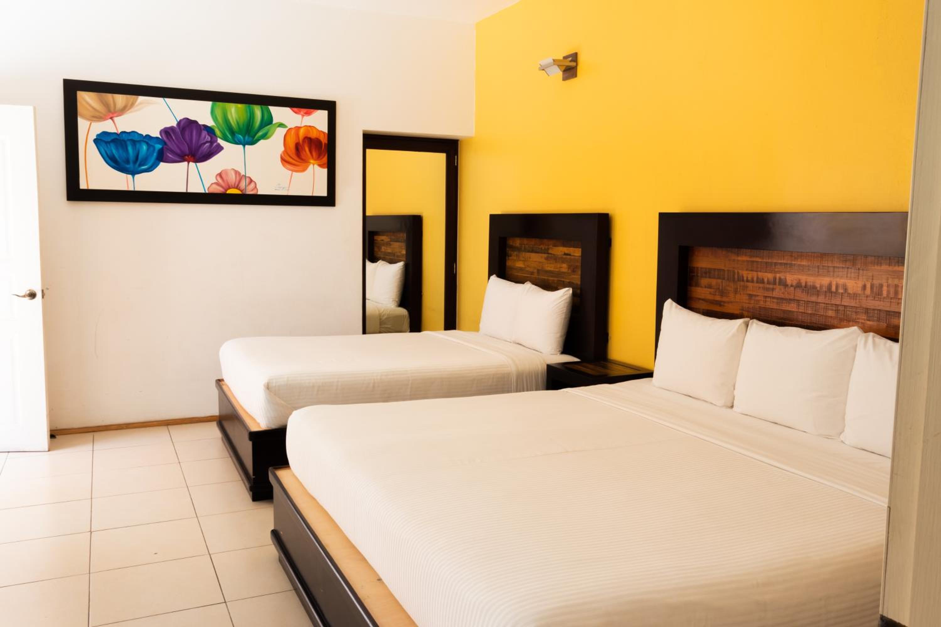 Double Room with Two Double Beds- Disability Access photo 1