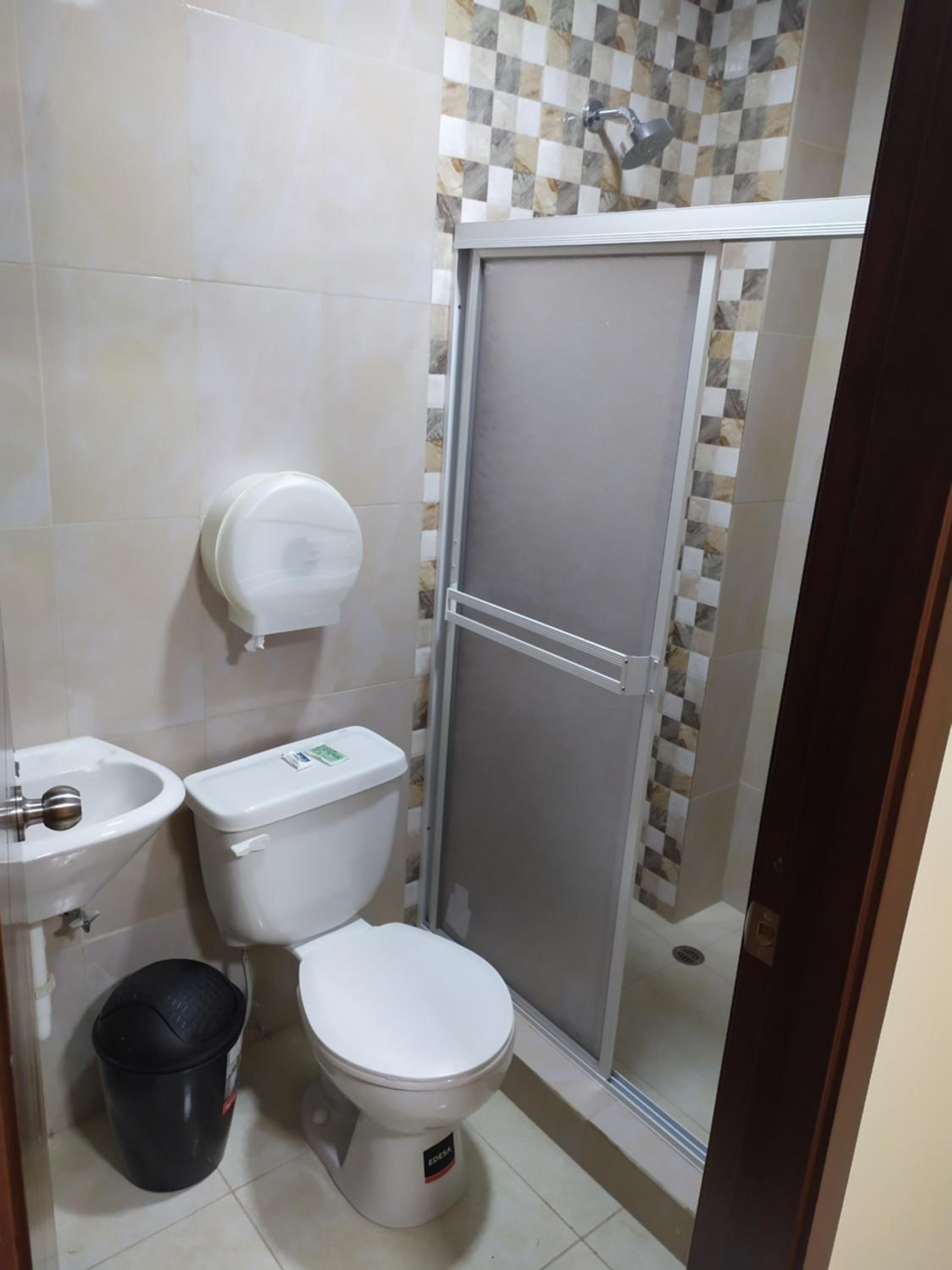Double Room With Private Bathroom photo 1